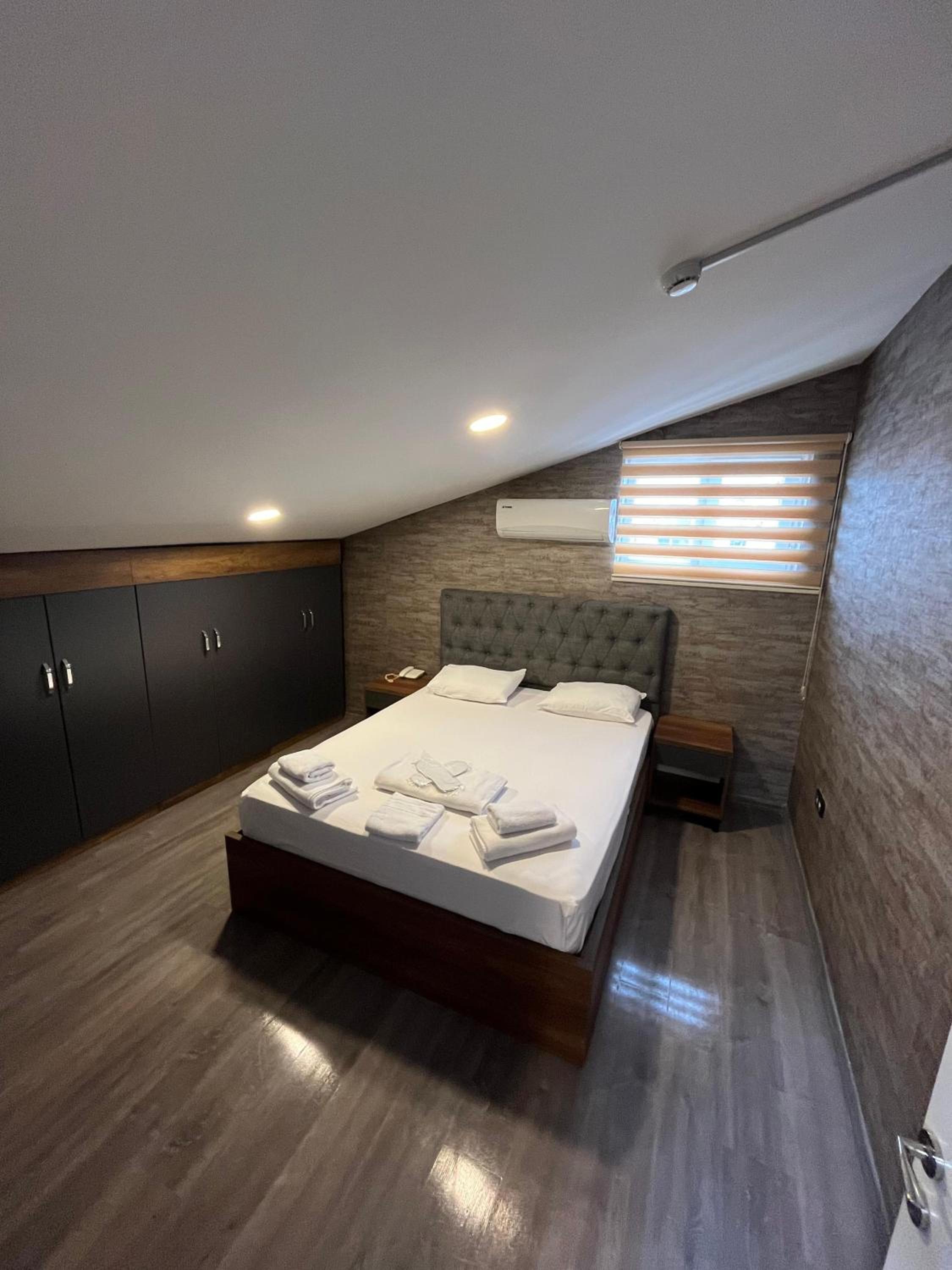 Deluxe Suite photo 1