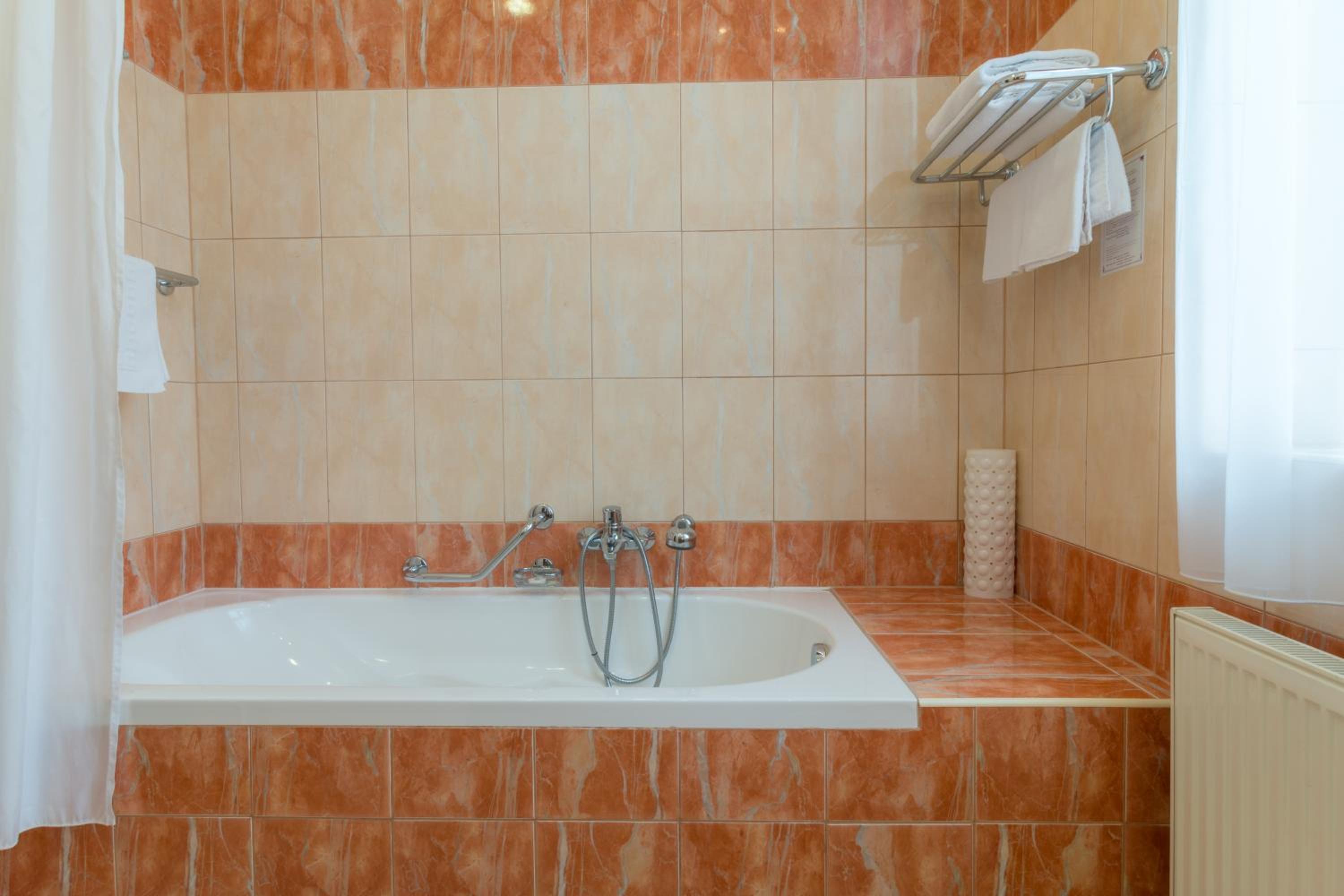 Superior Double or Twin Room with Wellness and Fitness Access - Photo 19