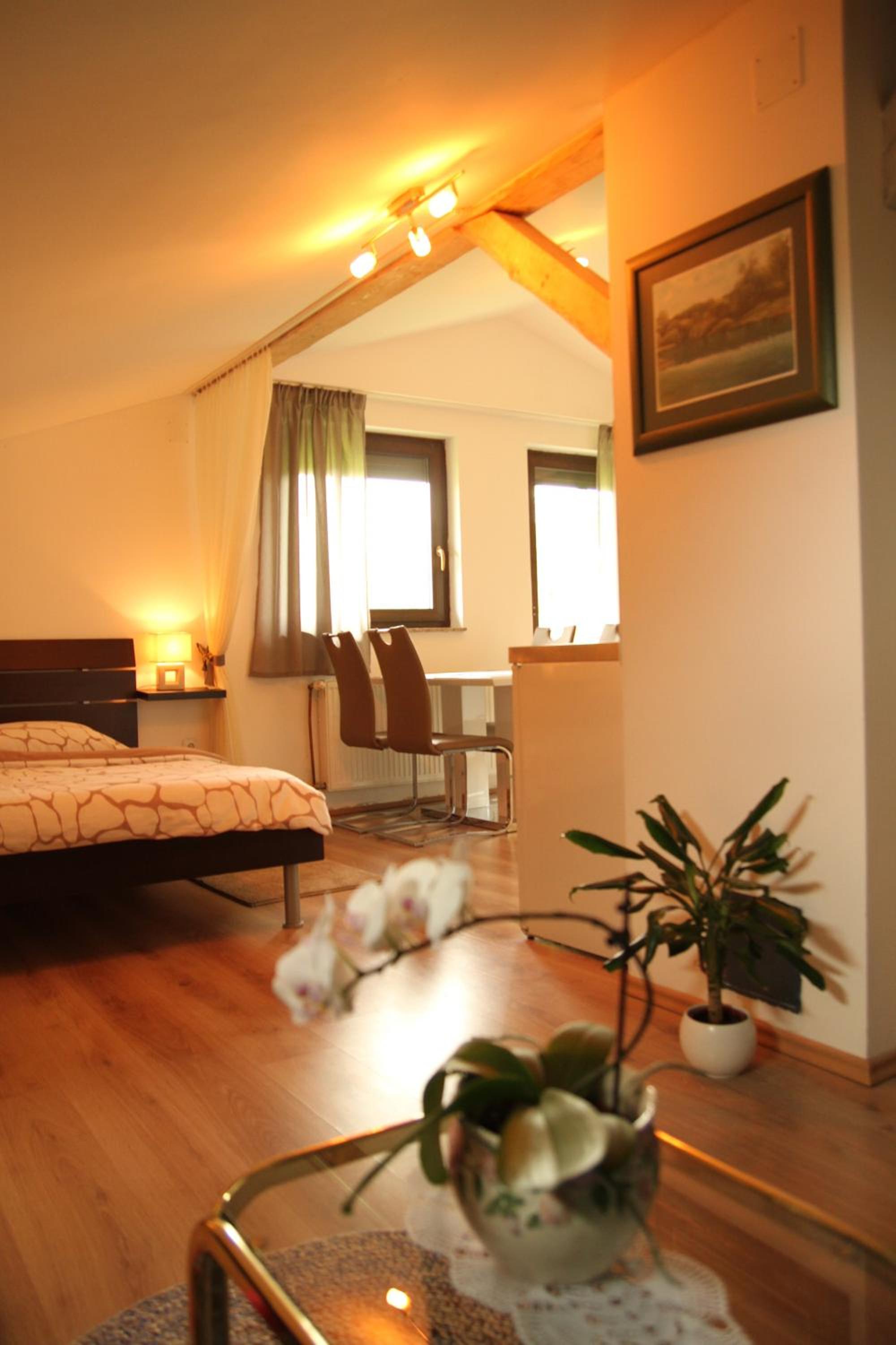Studio (4 Adults) - Photo 5
