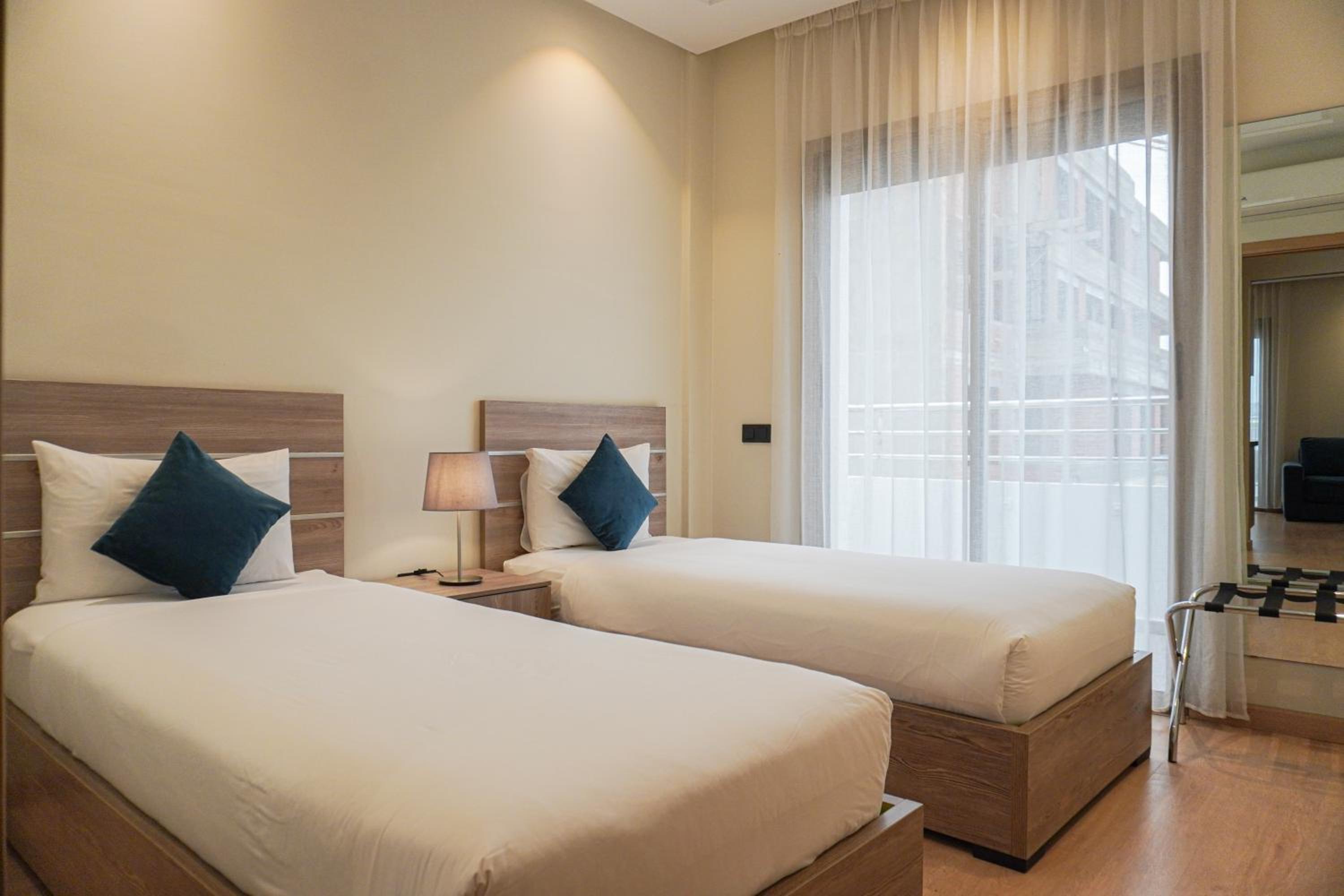 Deluxe Twin Room - Photo 4