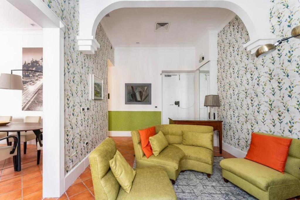 Family Room with Private Bathroom photo 1