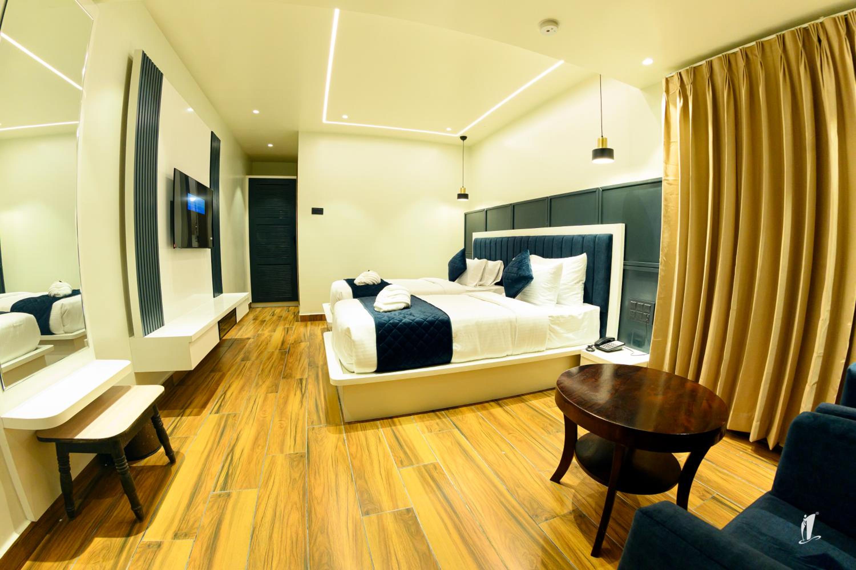 Deluxe Double or Twin Room photo 3
