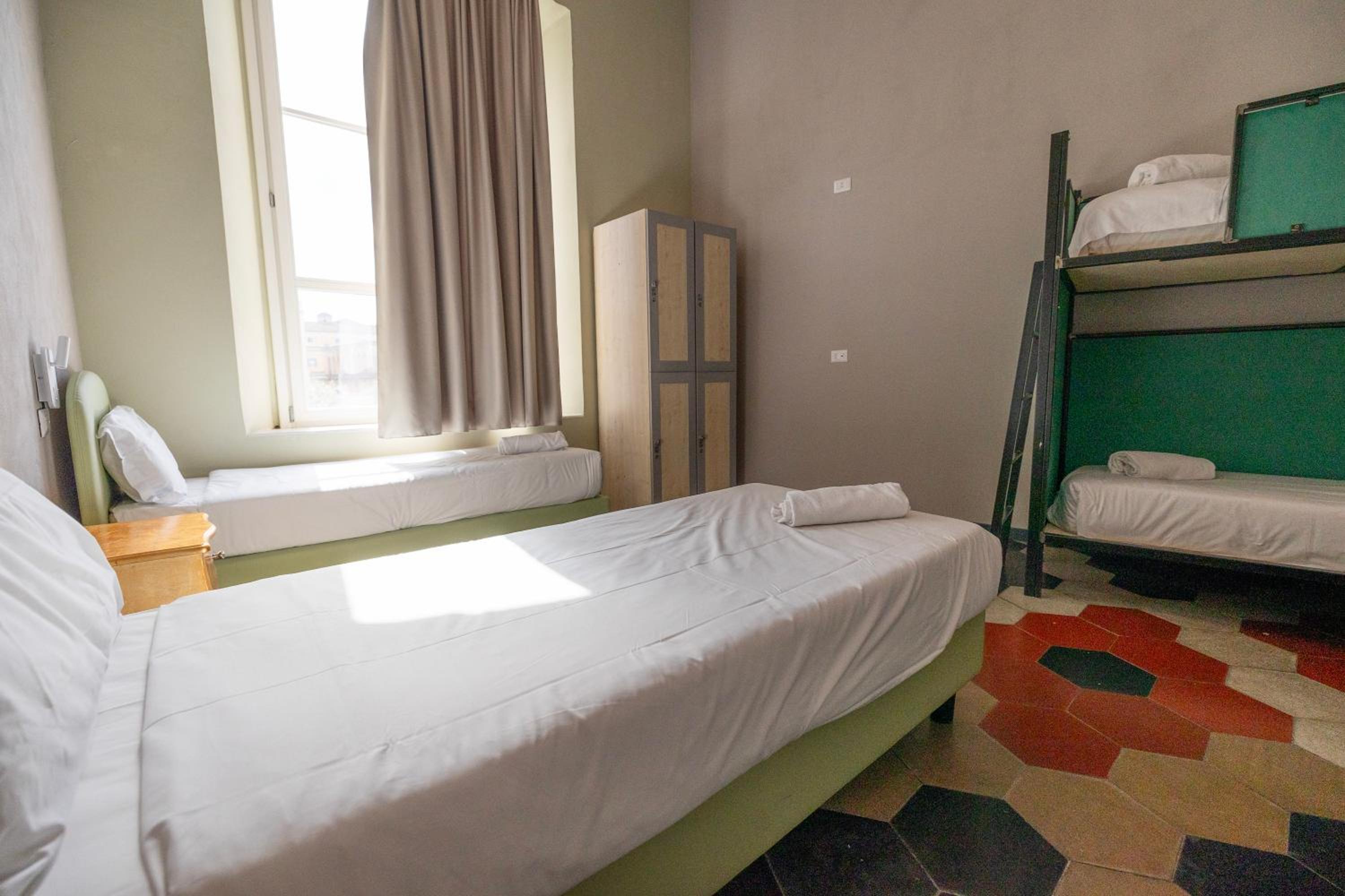 Single Bed in Female Dormitory Room photo 3