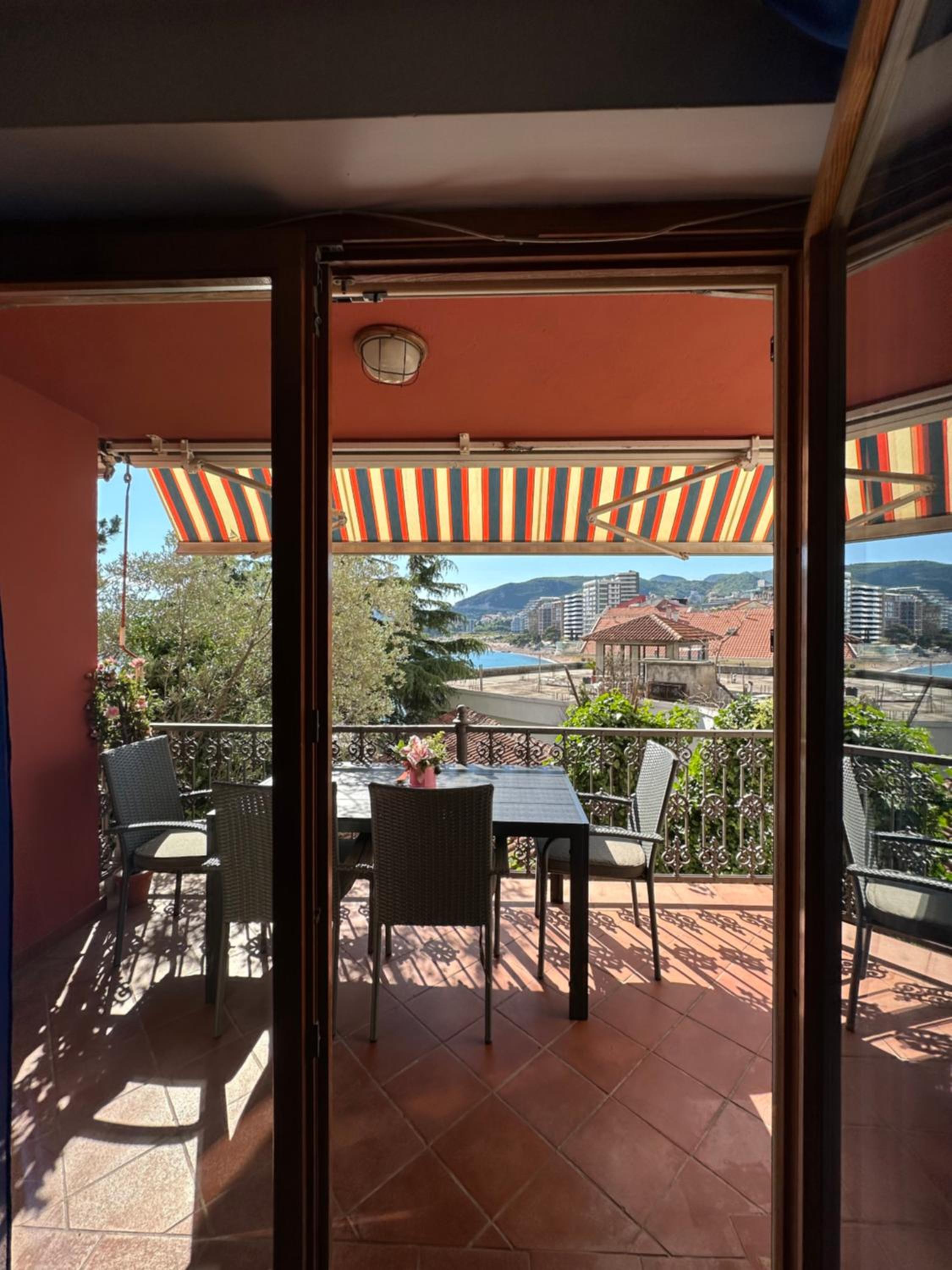 Three-Bedroom Apartment with Terrace and Sea View