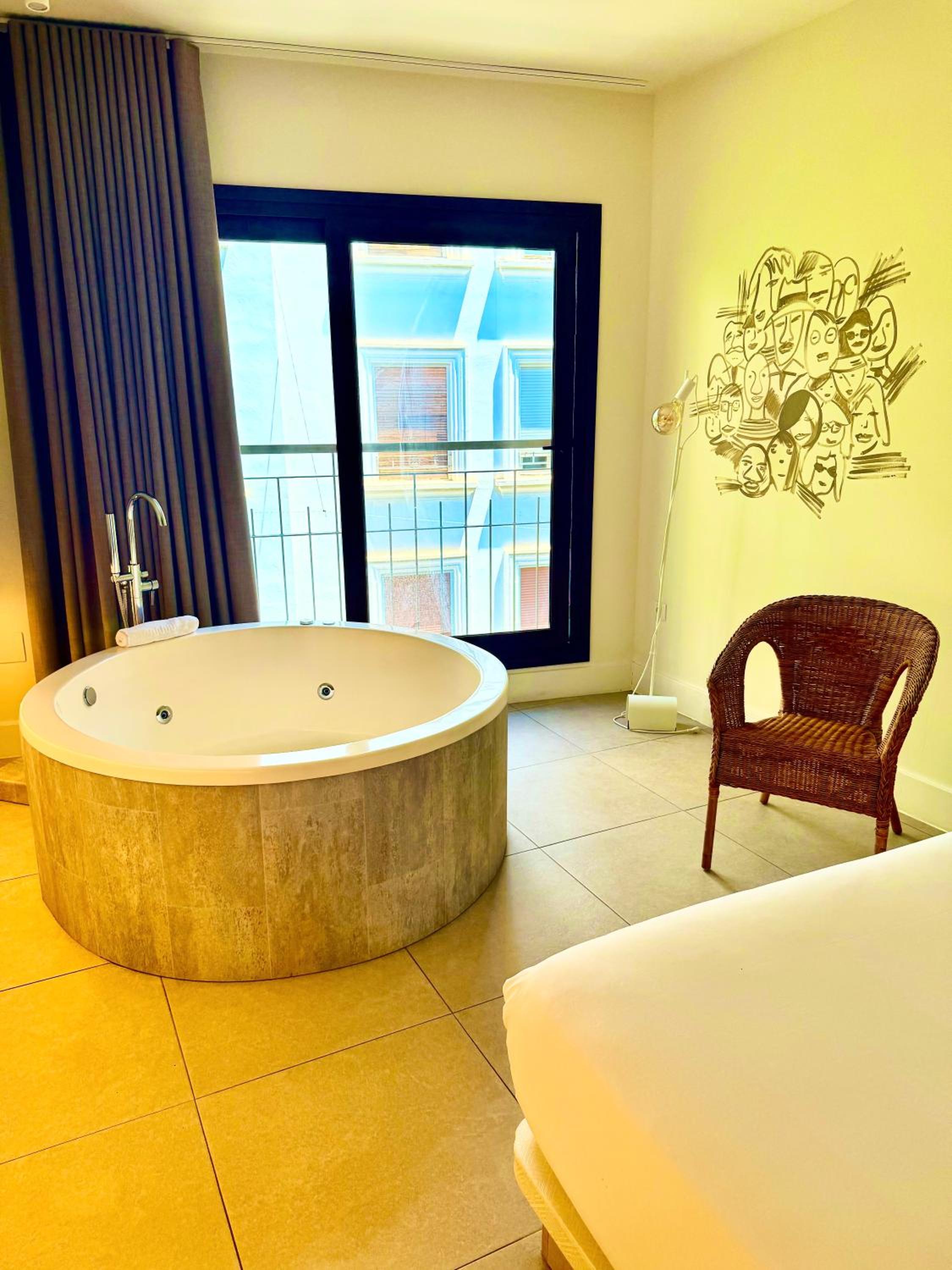 Standard Double Room with Jacuzzi