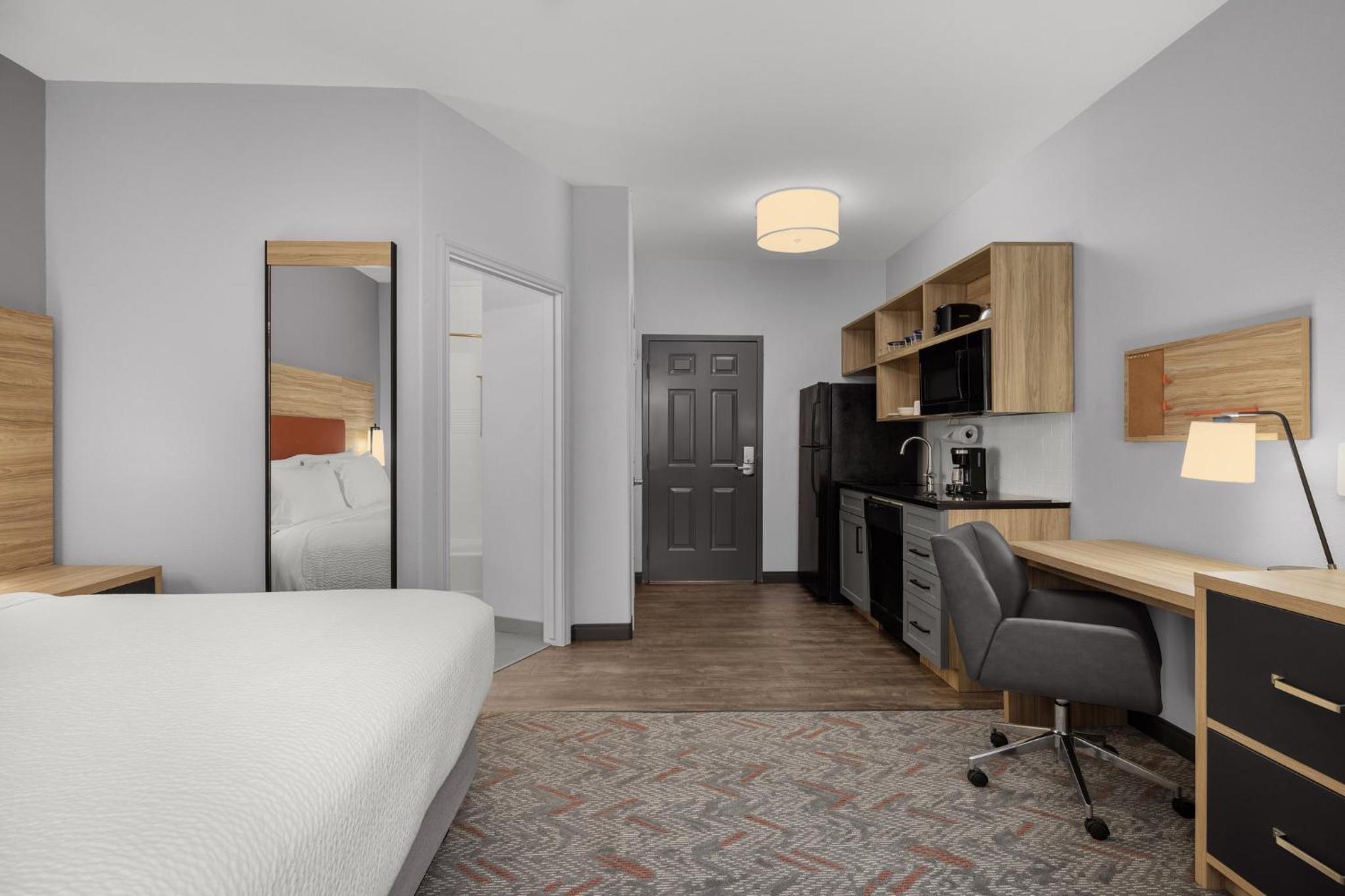 King Studio Suite - Photo 2