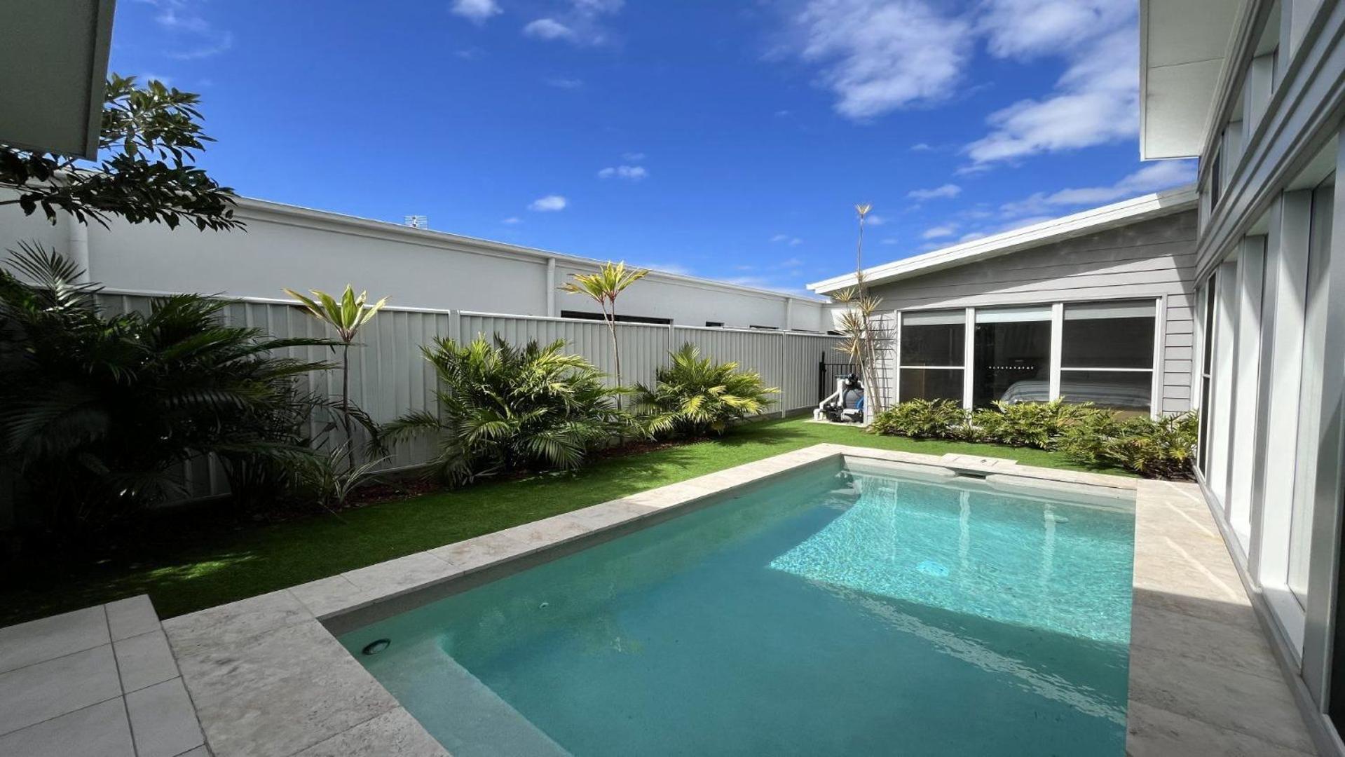 Four-Bedroom House photo 1