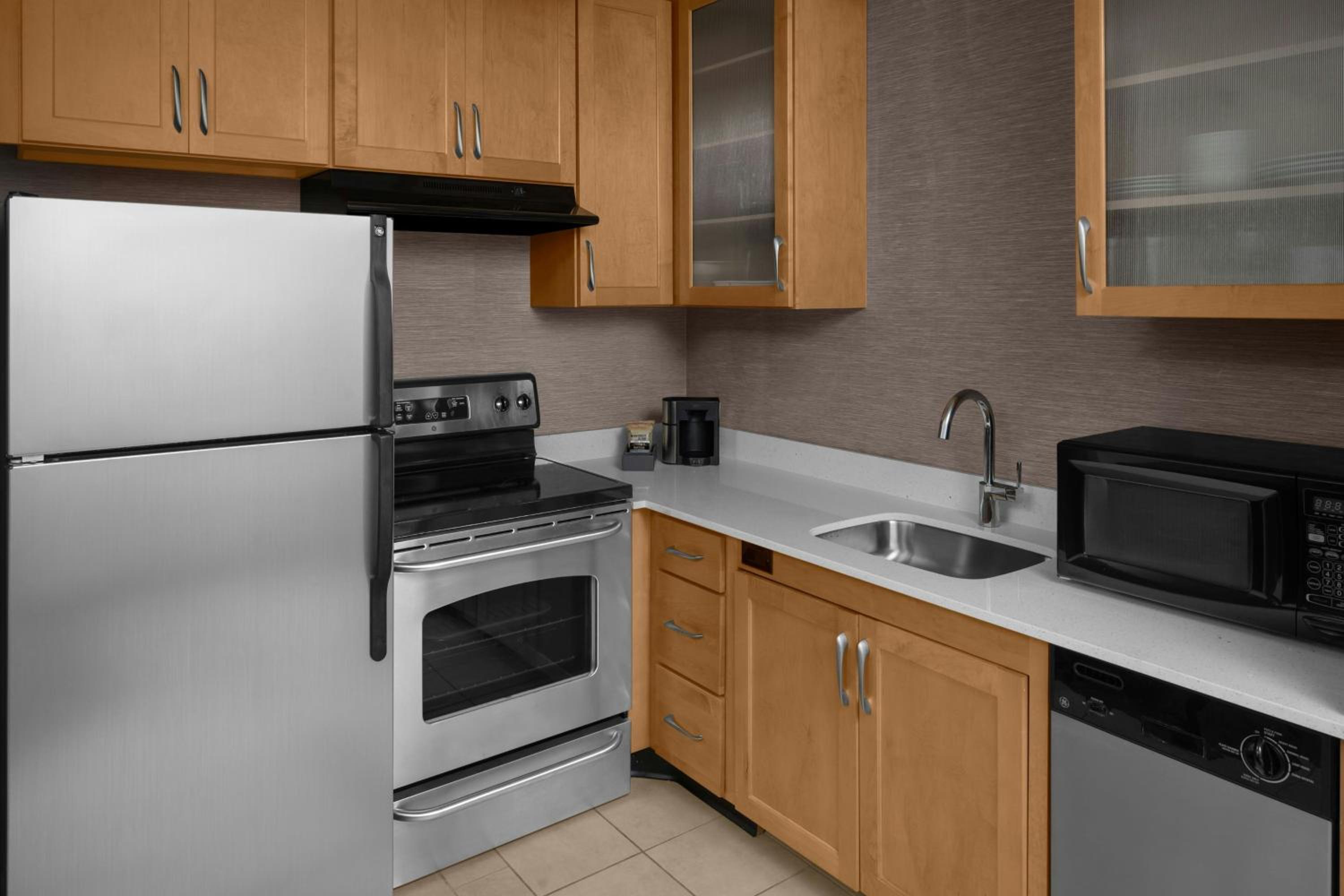 Two-Bedroom Suite with Roll-in Shower - Mobility and Hearing Accessible