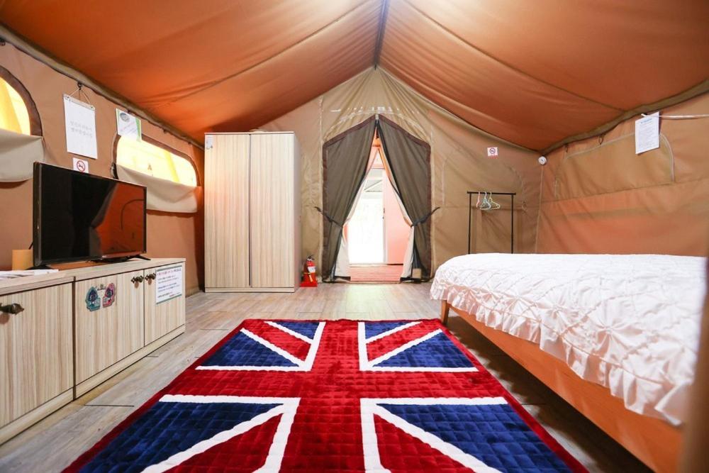 Tent photo 3