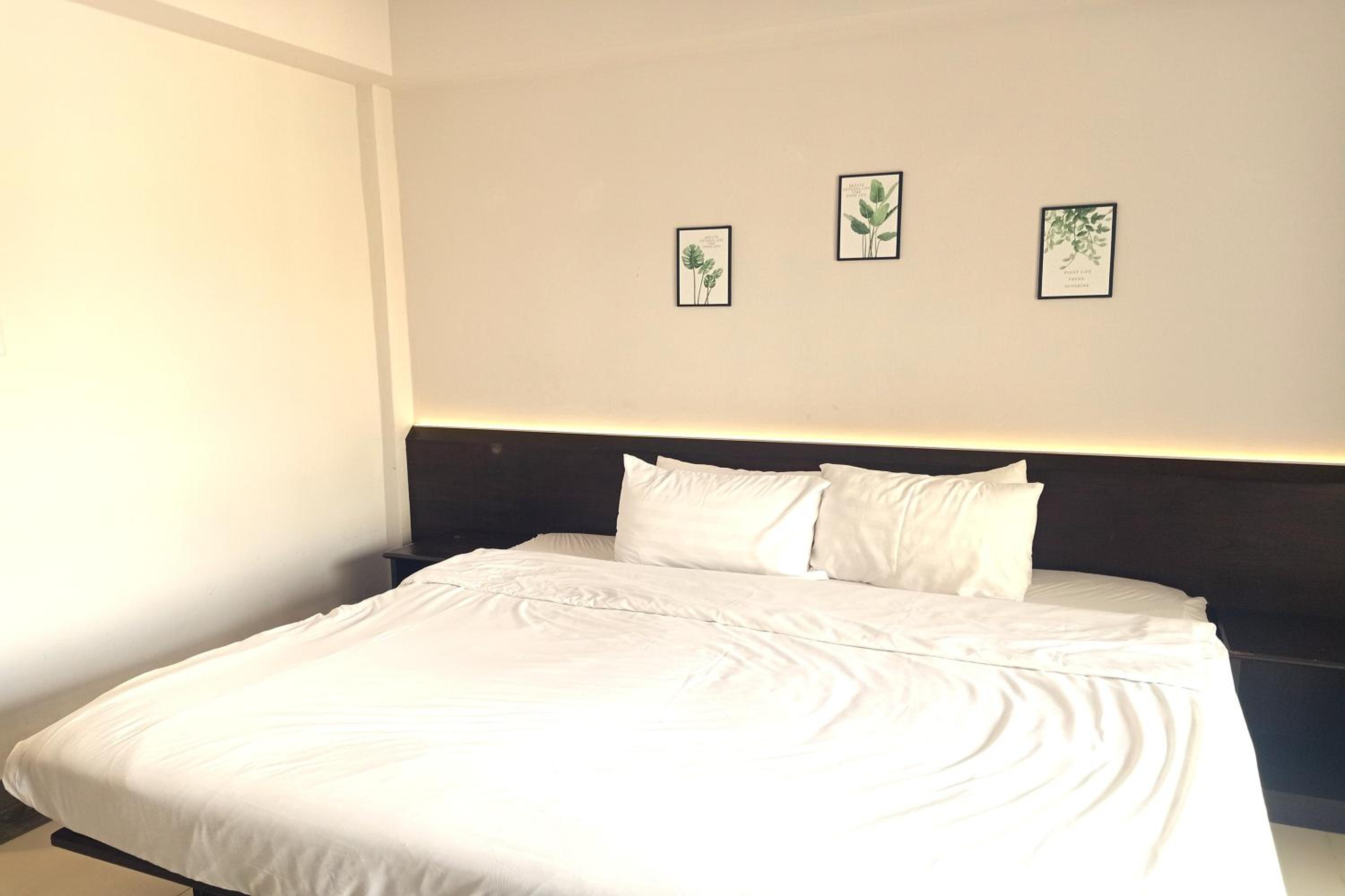 Standard Double Room - Photo 6
