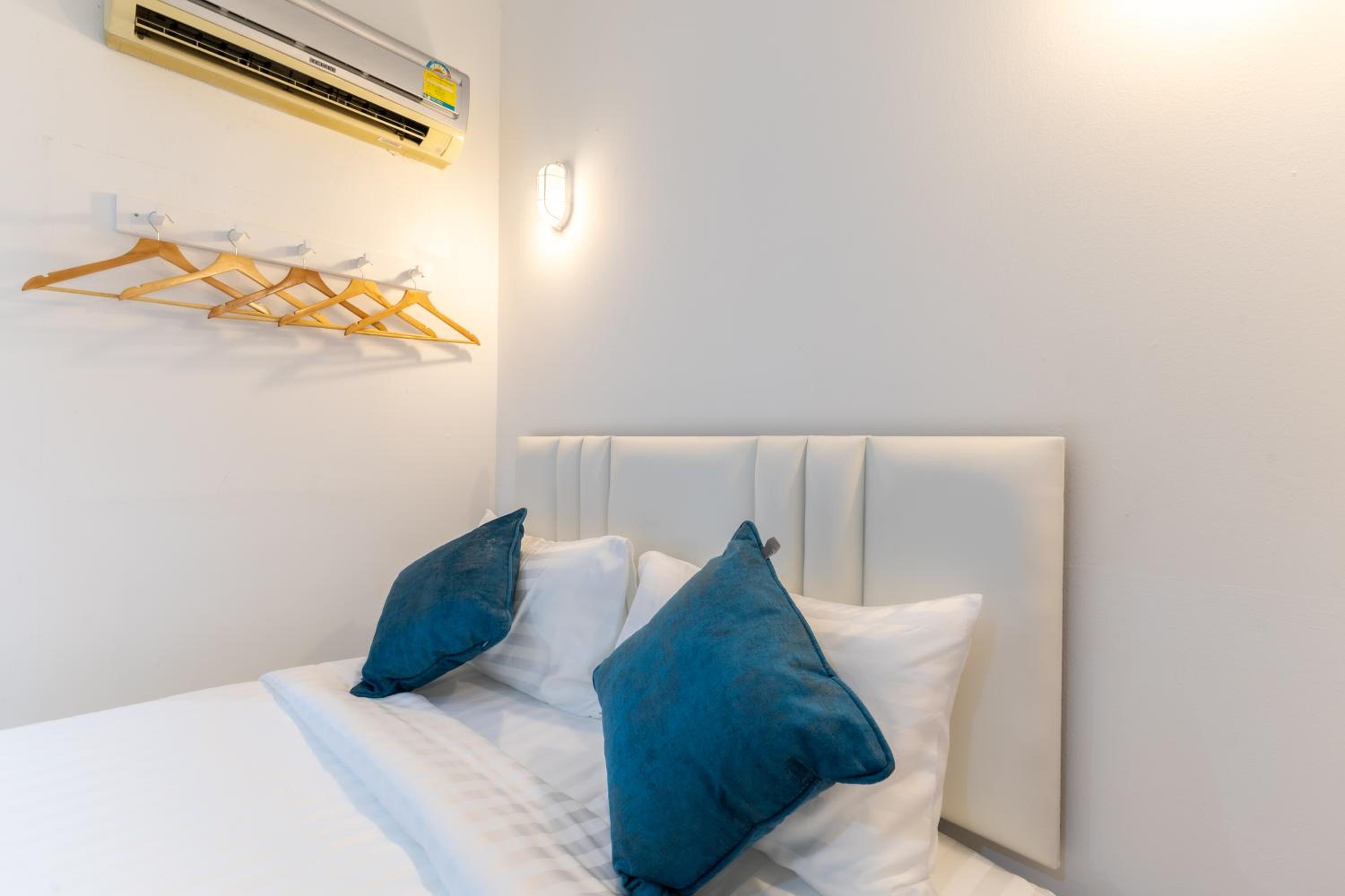 Standard Double Room photo 2