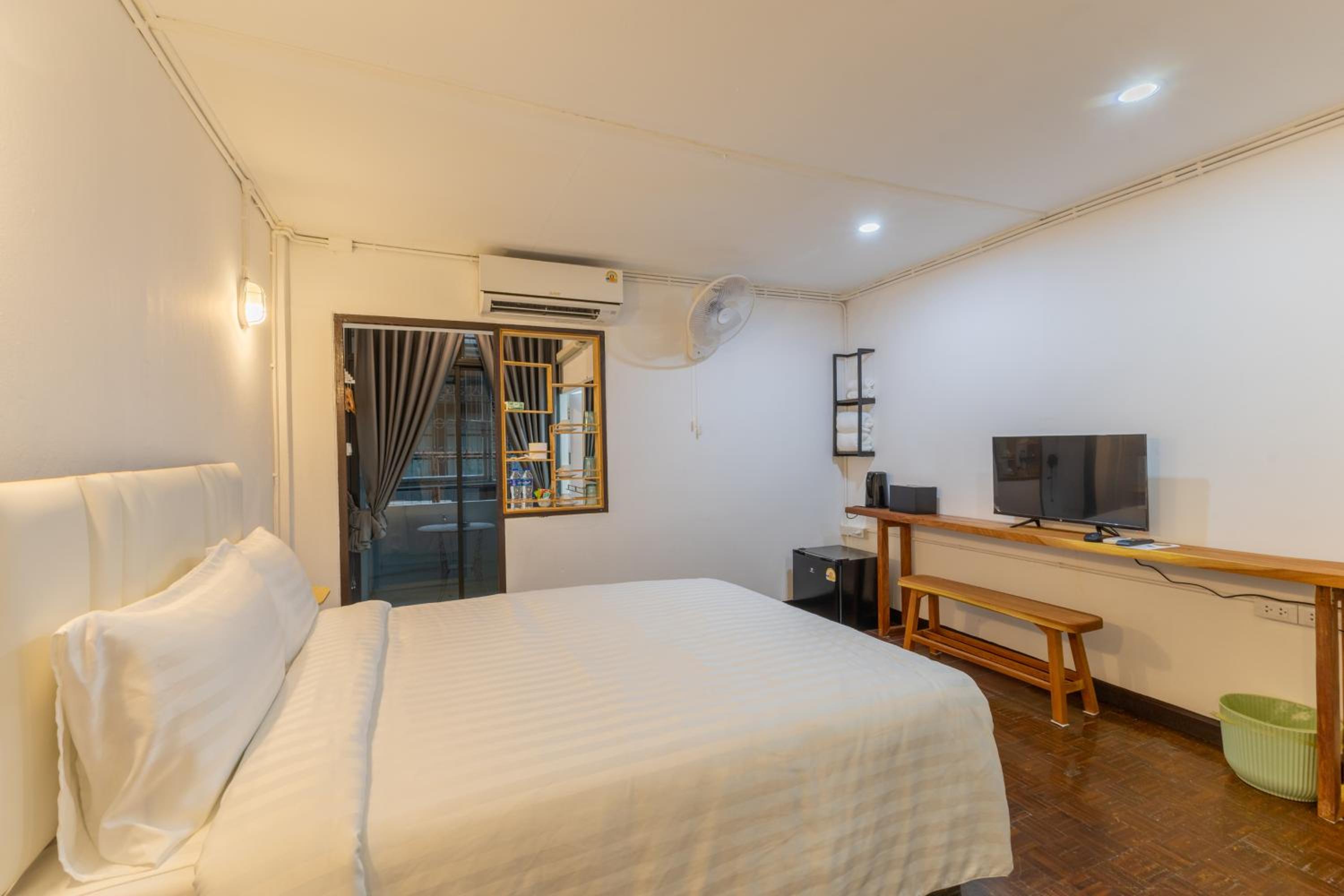 Double Room with Balcony photo 2