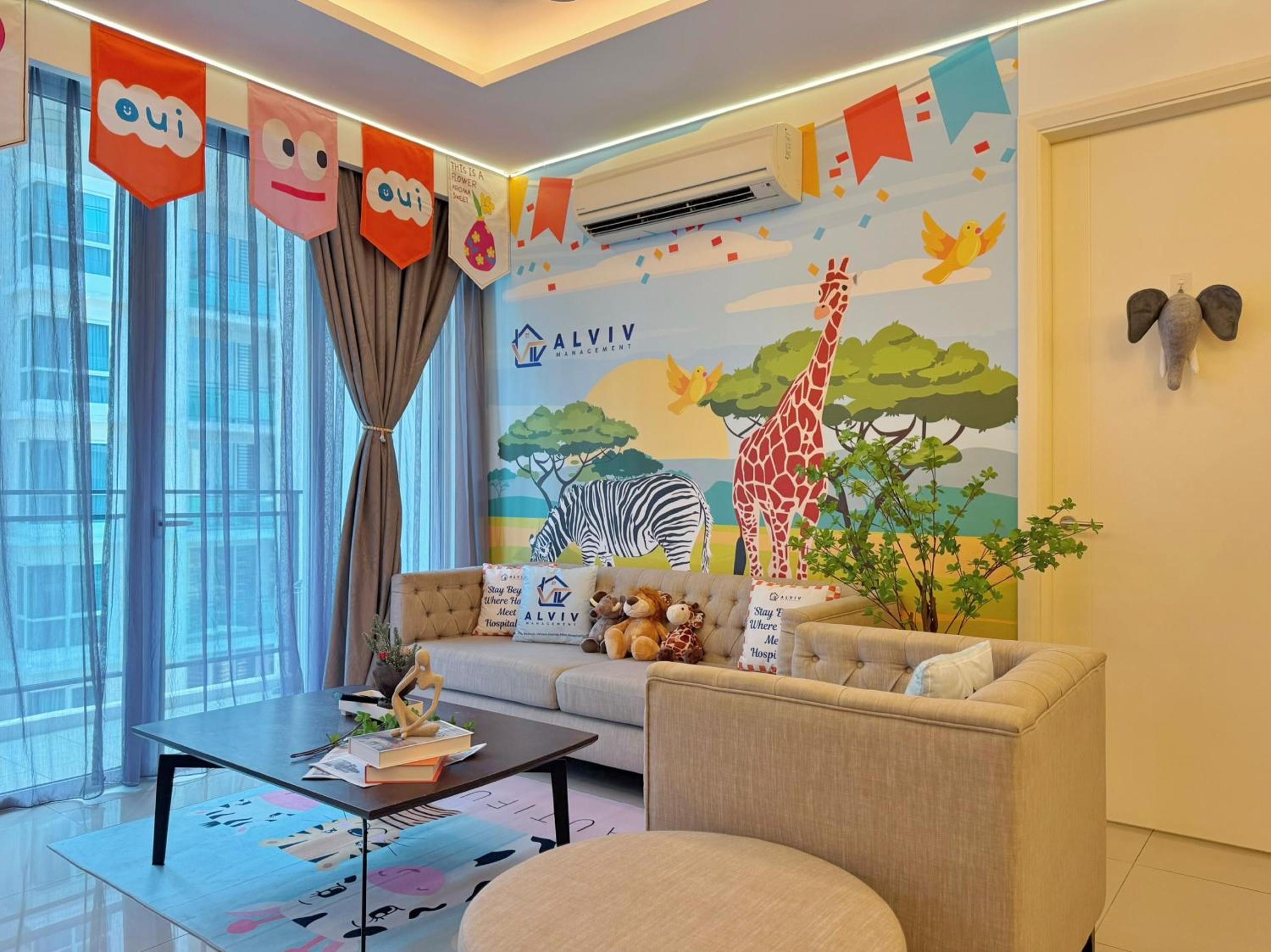 Safari Theme Three-Bedroom Apartment with Kids Playground - Photo 5