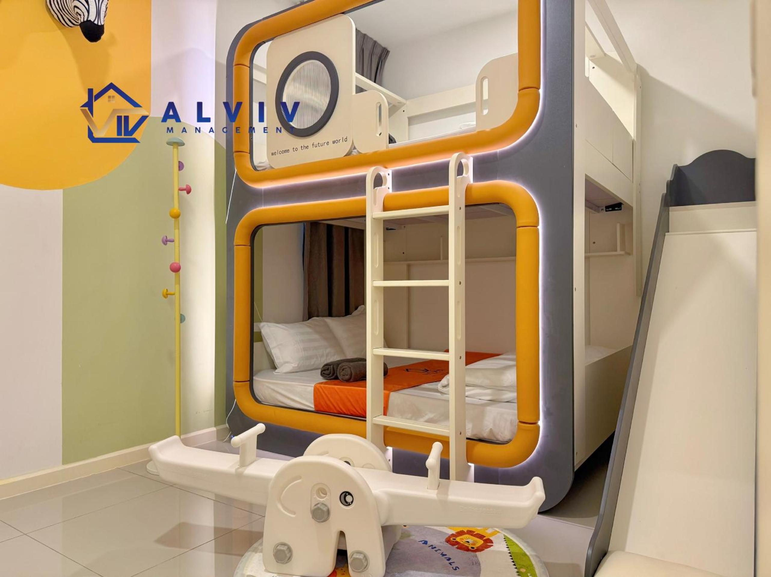 Safari Theme Three-Bedroom Apartment with Kids Playground - Photo 4