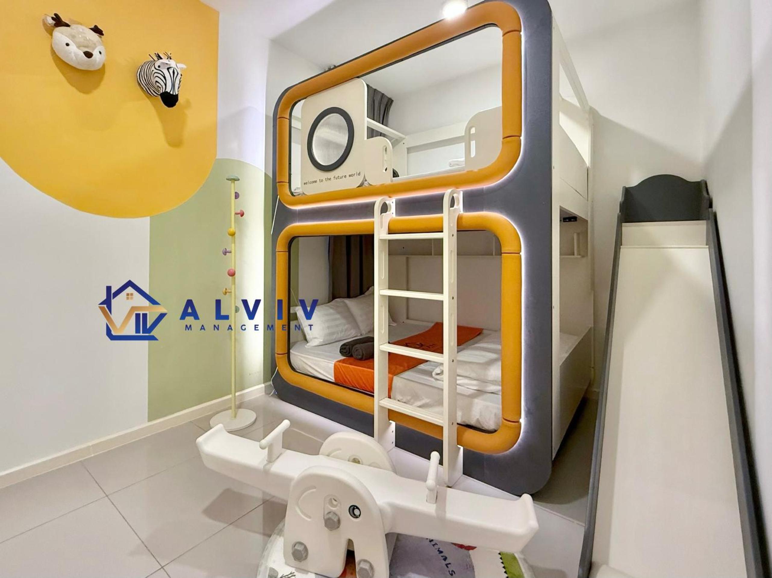 Safari Theme Three-Bedroom Apartment with Kids Playground - Photo 6