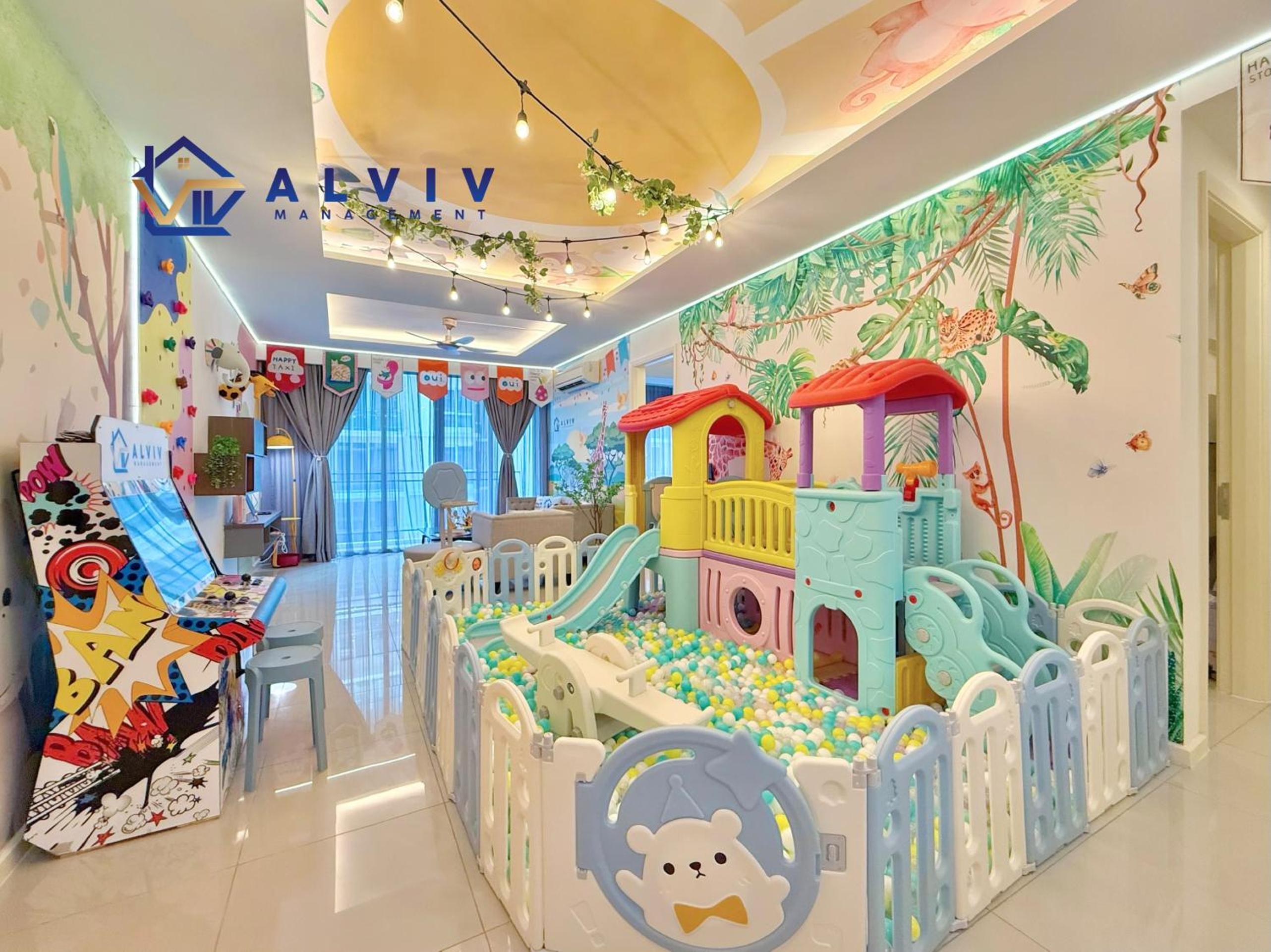 Safari Theme Three-Bedroom Apartment with Kids Playground - Photo 1