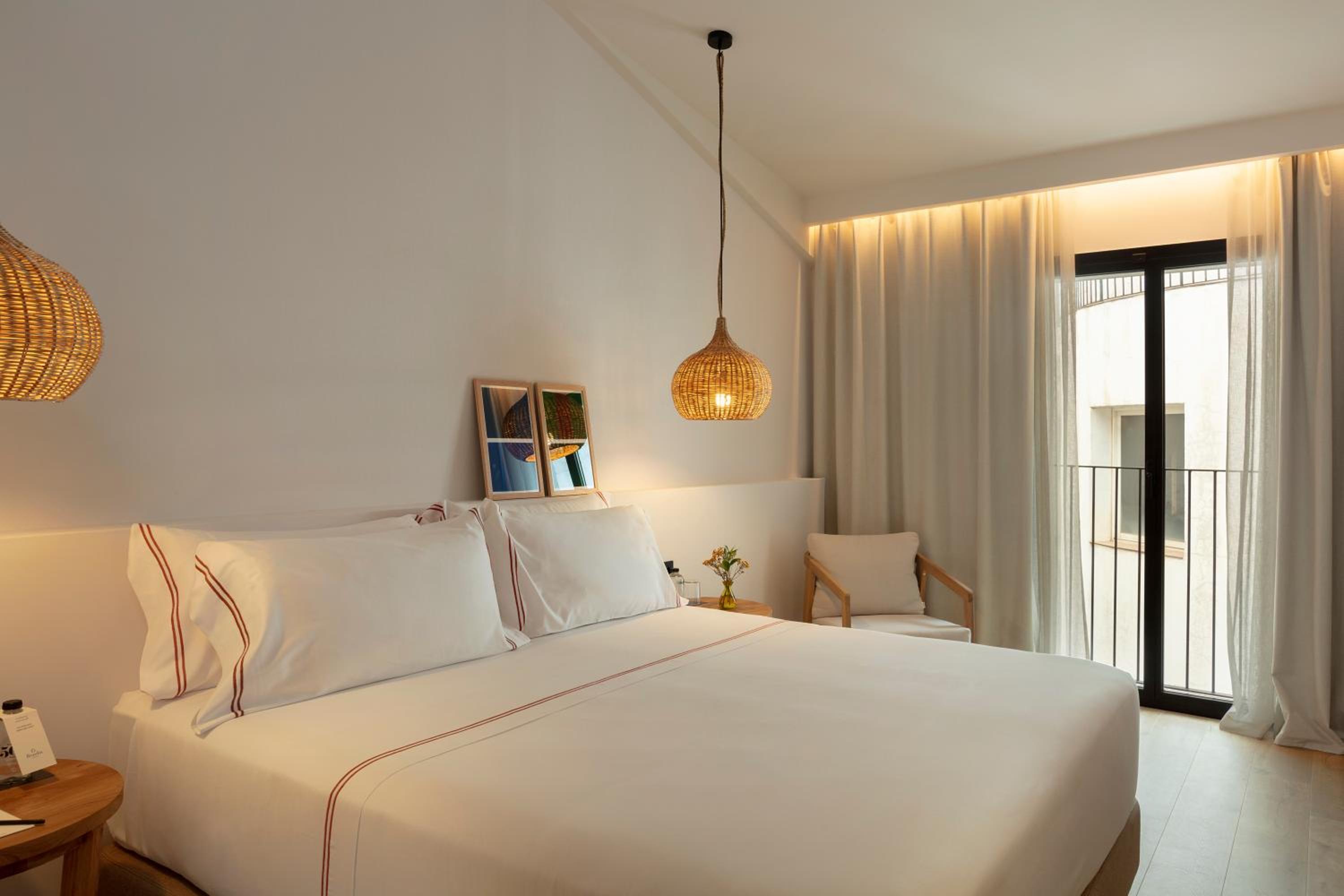 Double or Twin Room with City View