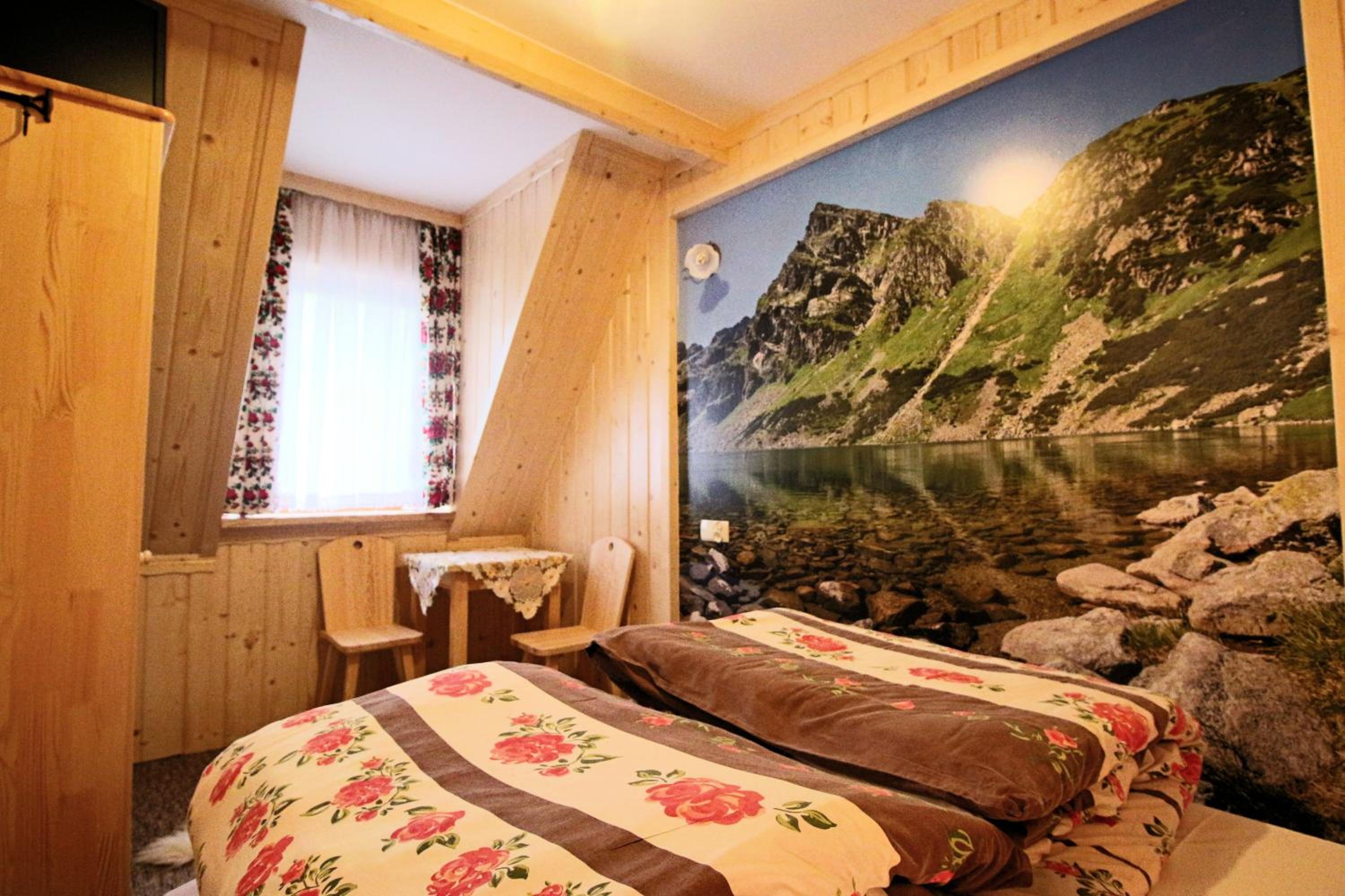 Superior Chalet - Photo 2