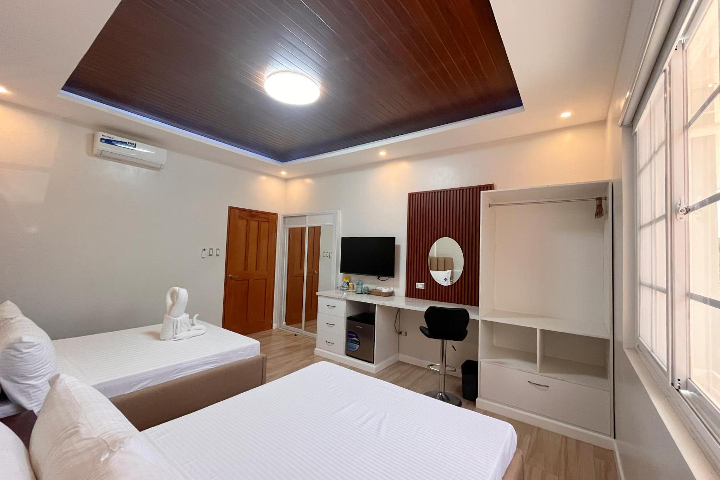 Two-Bedroom Villa - Photo 17