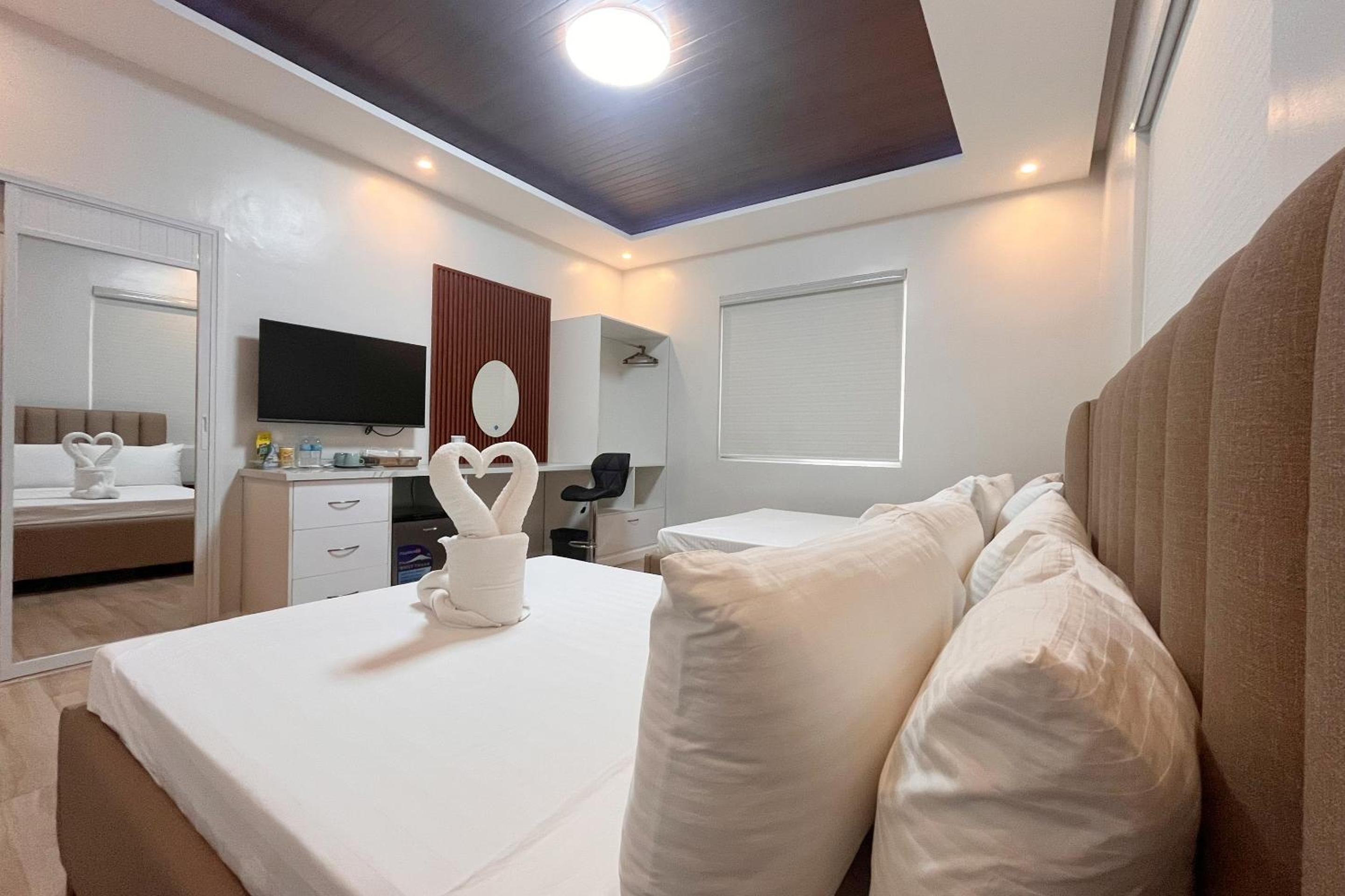 Two-Bedroom Villa - Photo 5