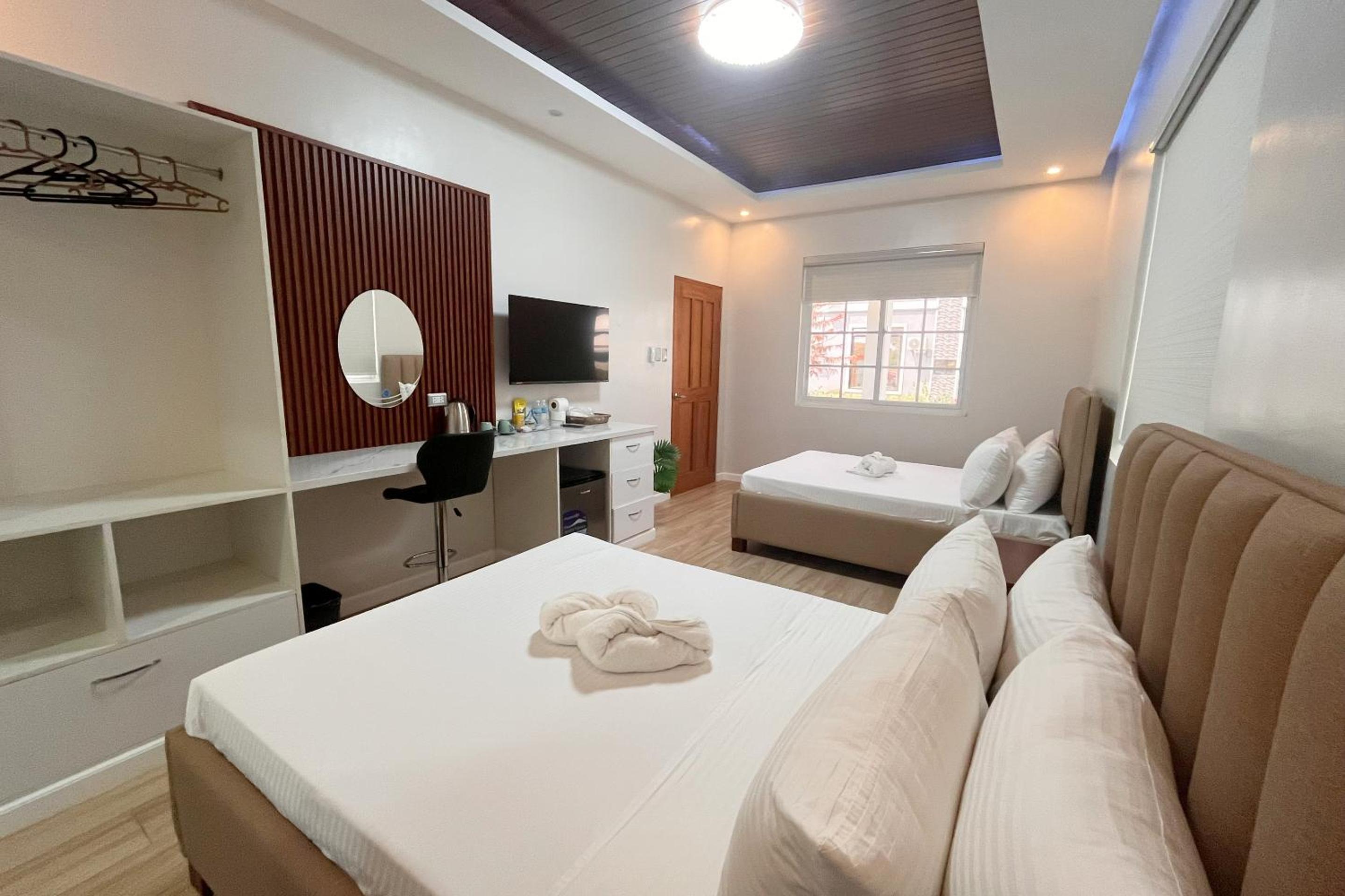 Two-Bedroom Villa - Photo 4