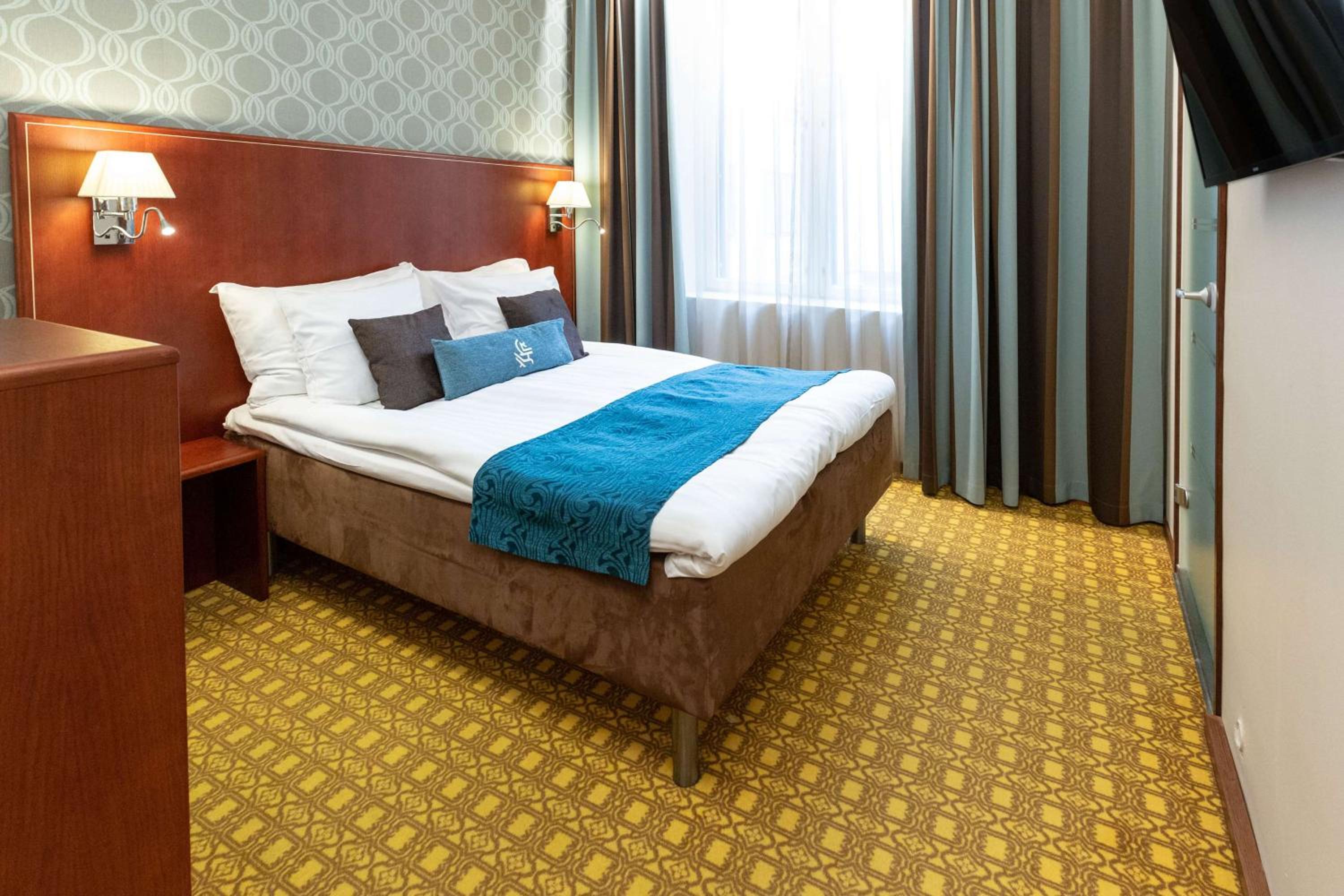 Queen Room - Photo 2