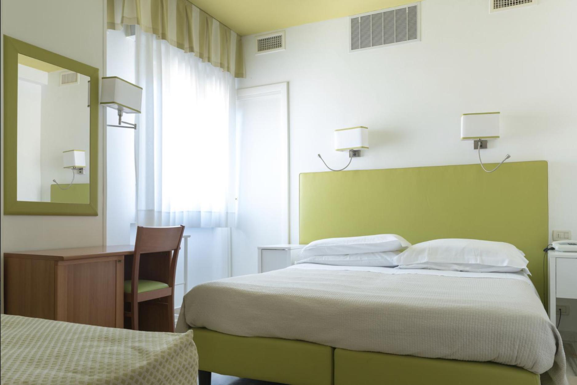 Classic Triple Room