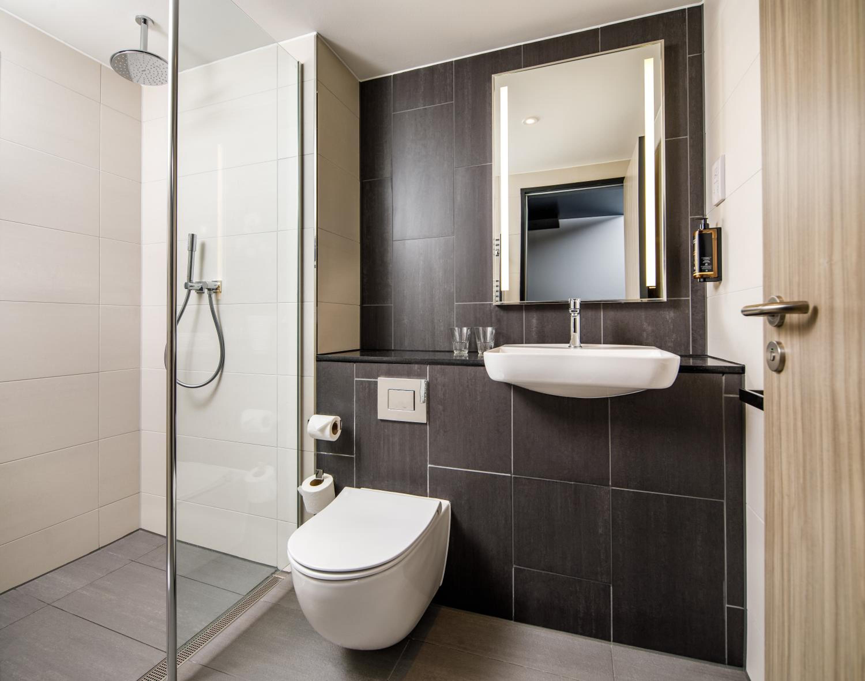 Standard Twin Room - Photo 3