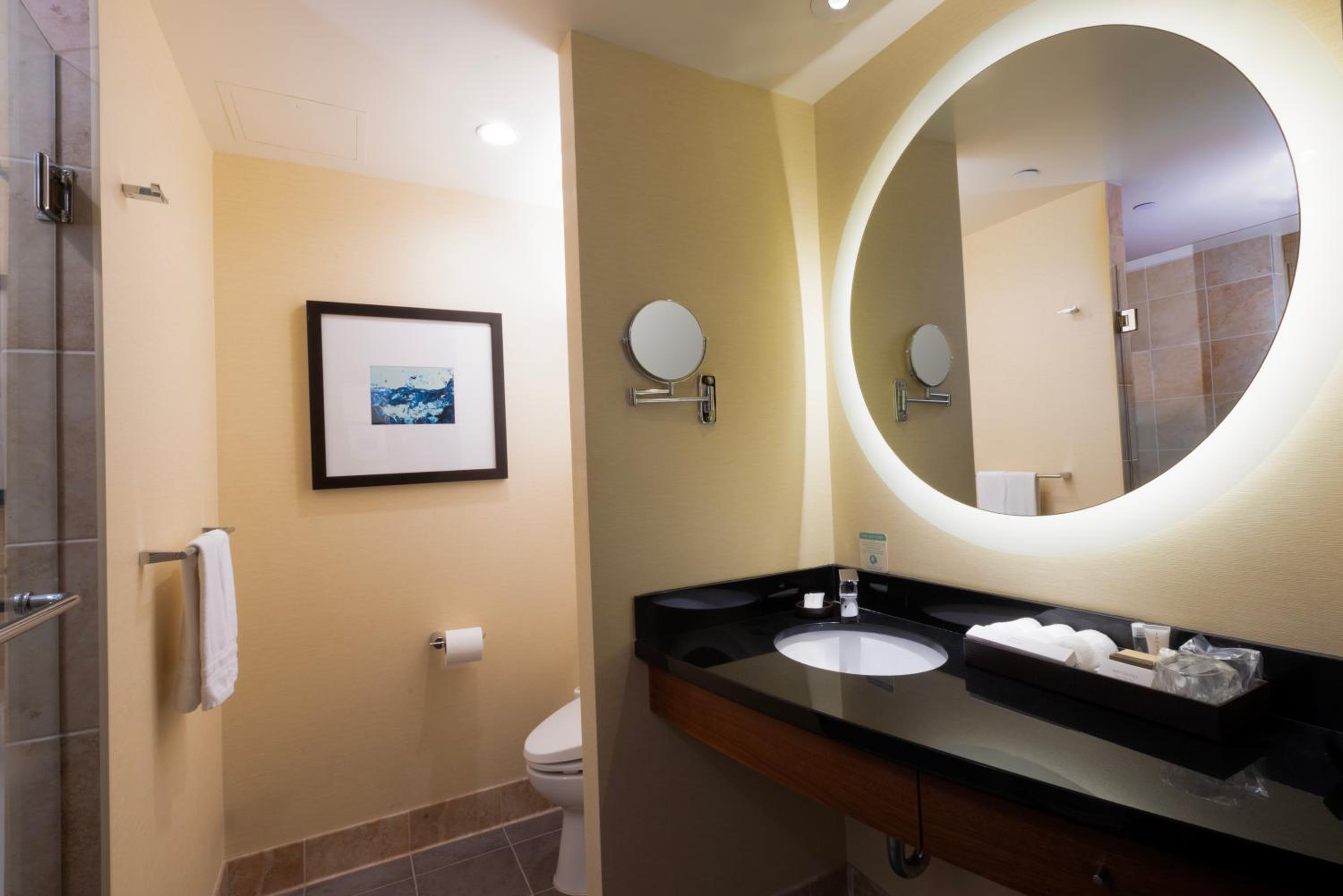 Quadruple Room - Disability Access - Photo 3