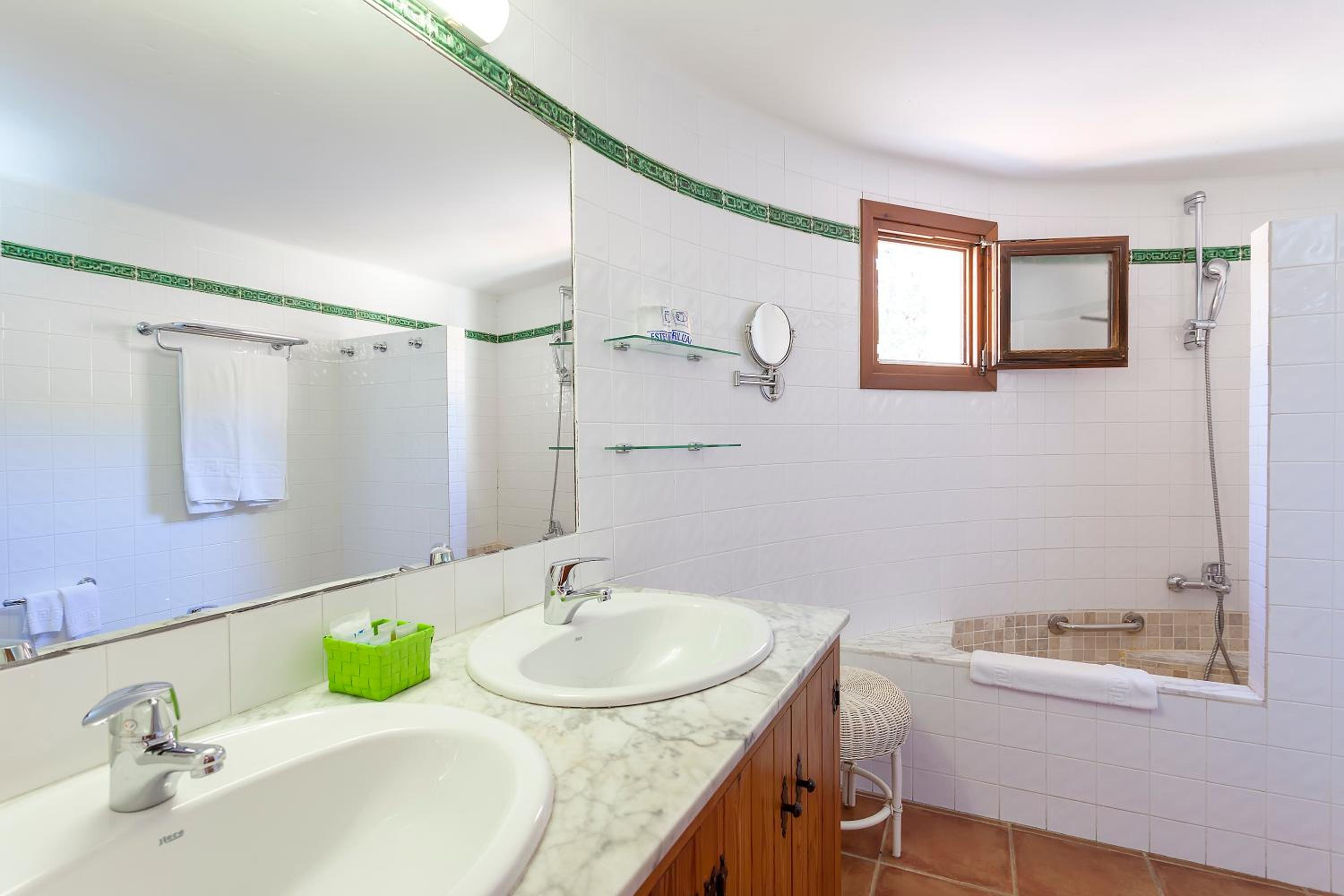 Superior Double Or Twin Room With Terrace photo 2