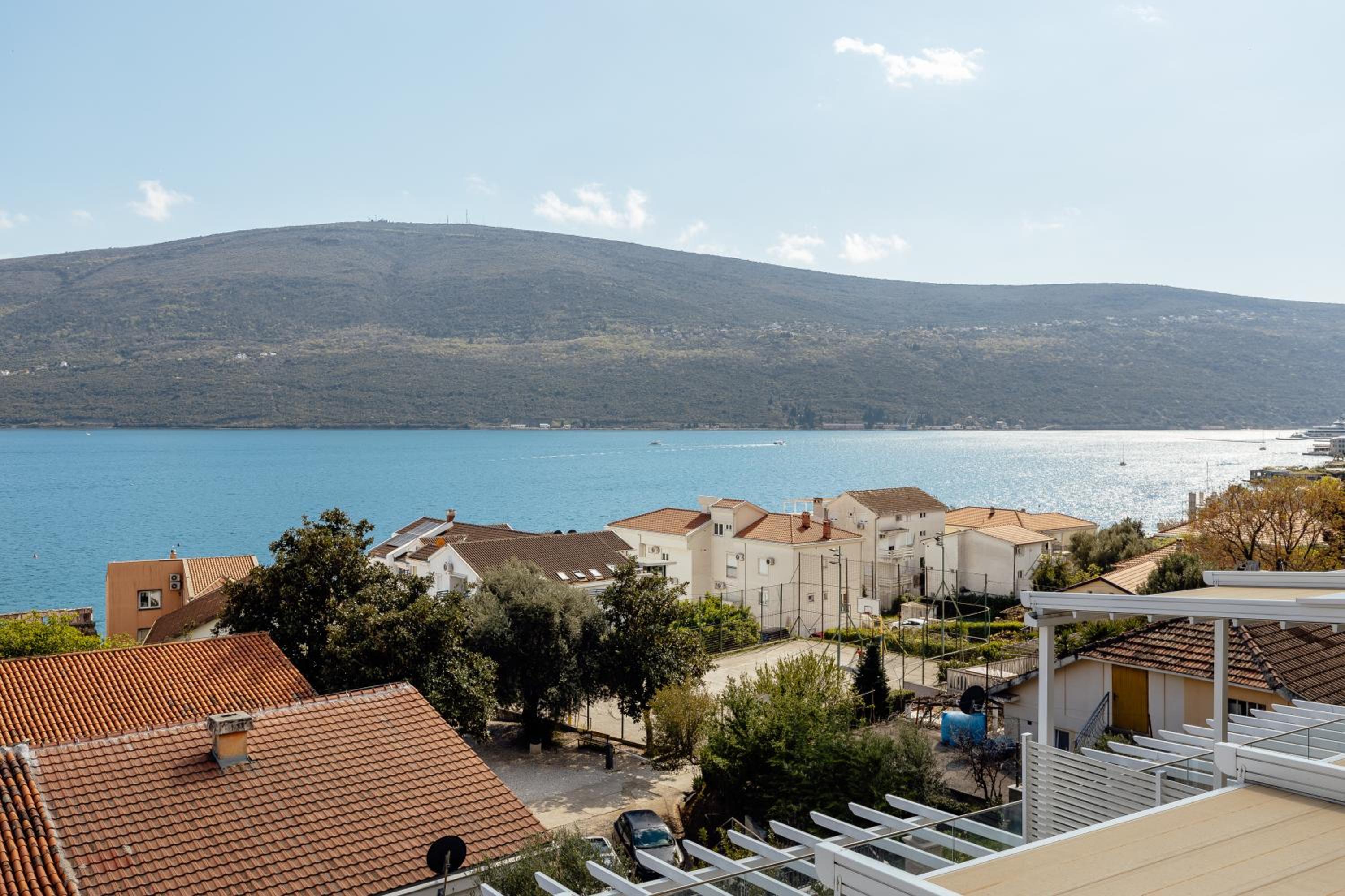 Two-Bedroom Apartment with Sea View