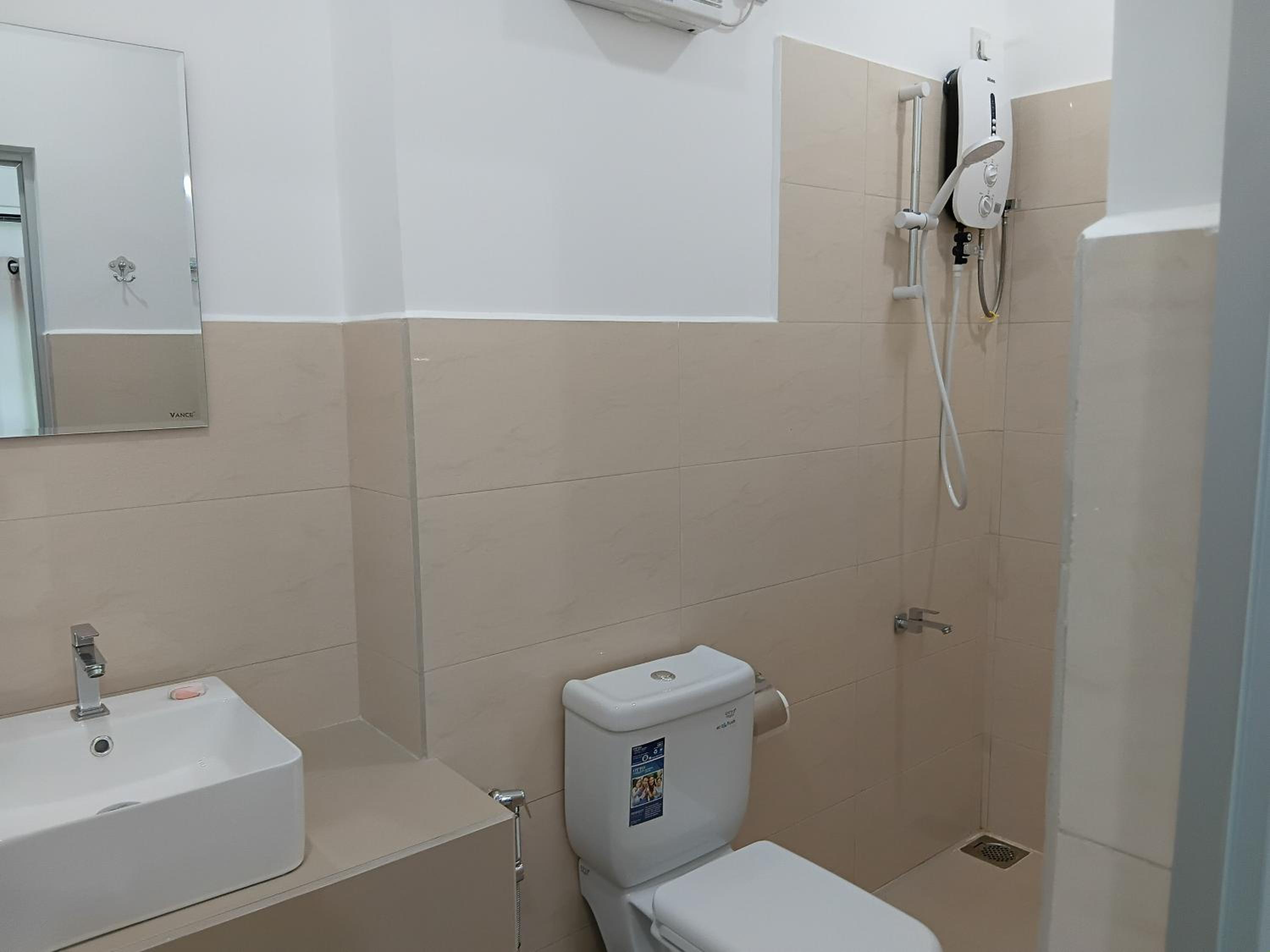 Small Double Room - Photo 3