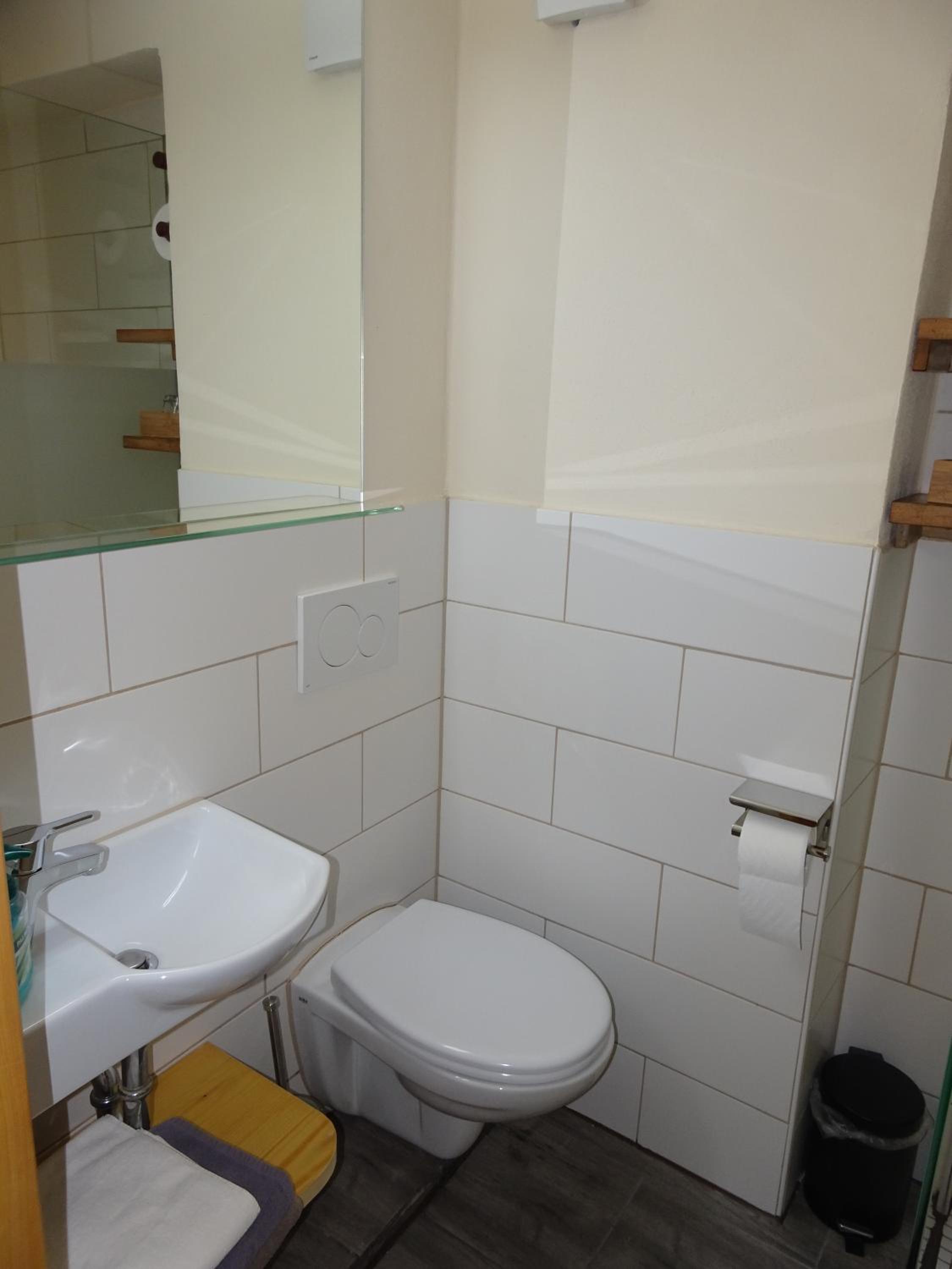 Small Single Room photo 2