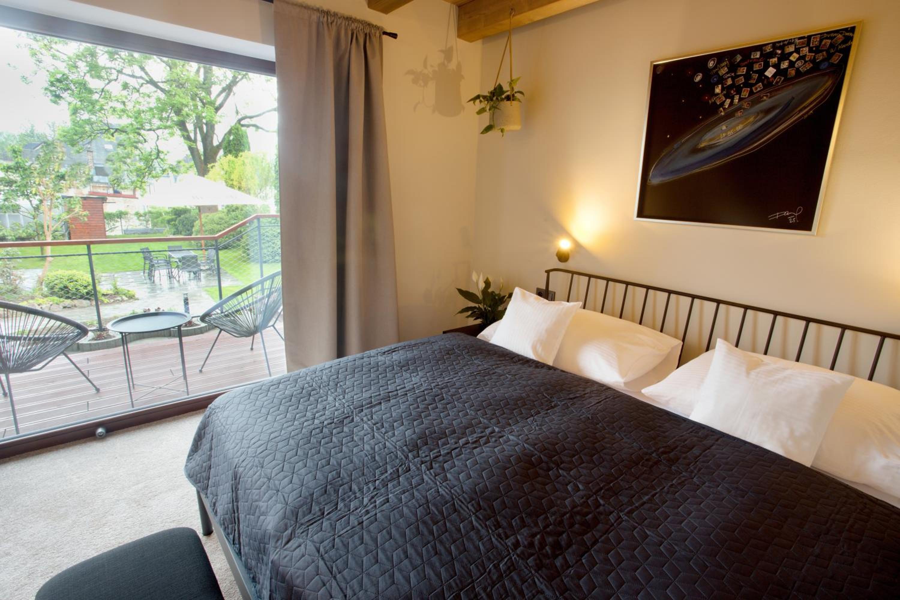 Double Room with Patio photo 3