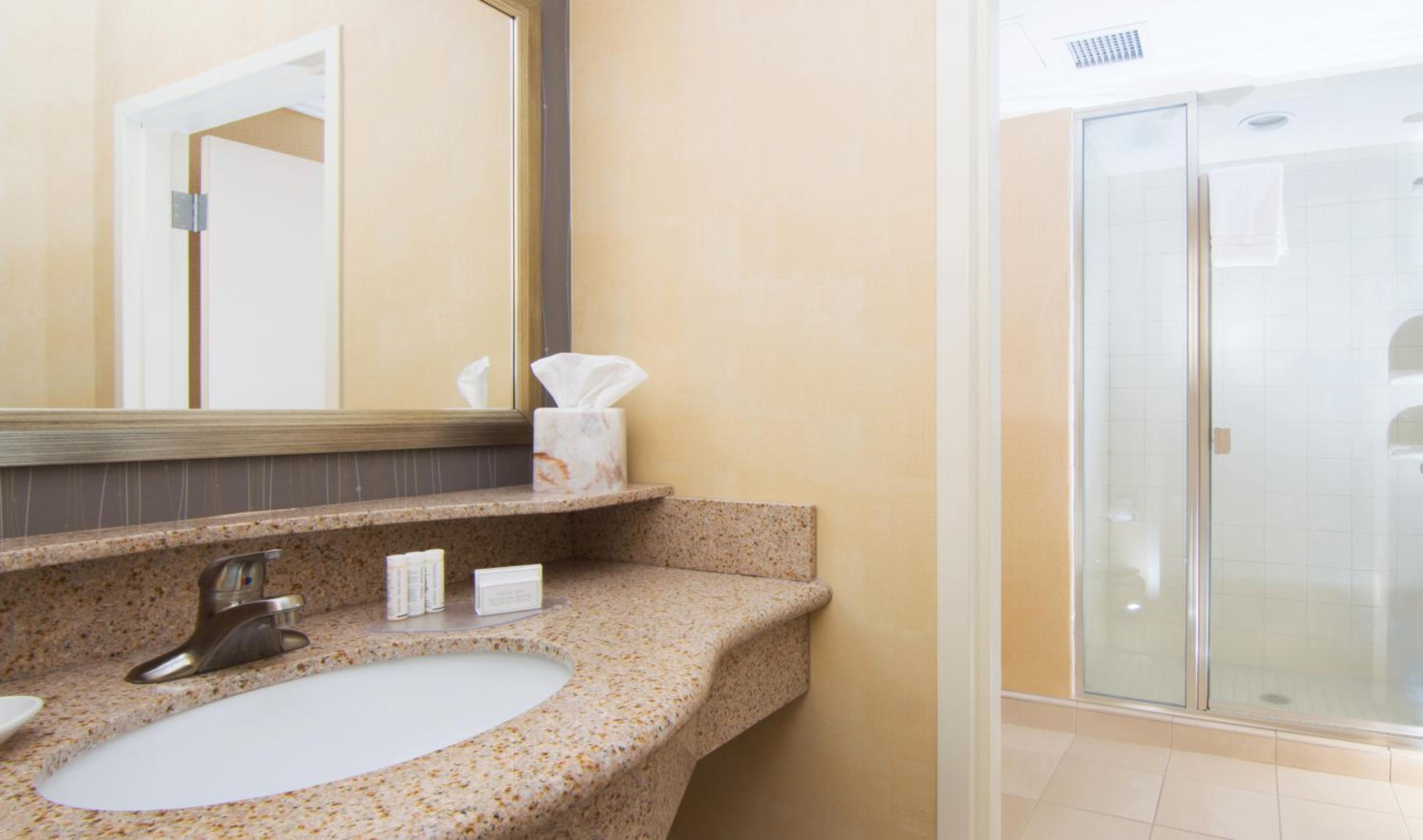 Superior King Room with Whirlpool