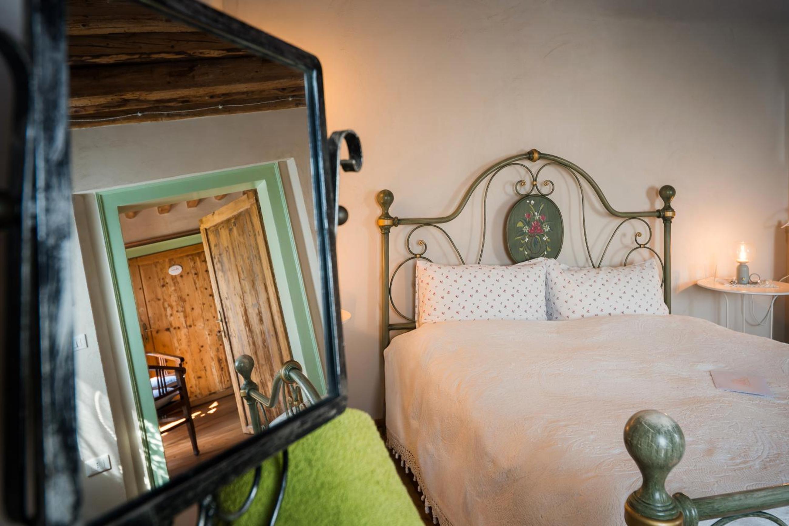 Double Room with Private External Bathroom photo 3