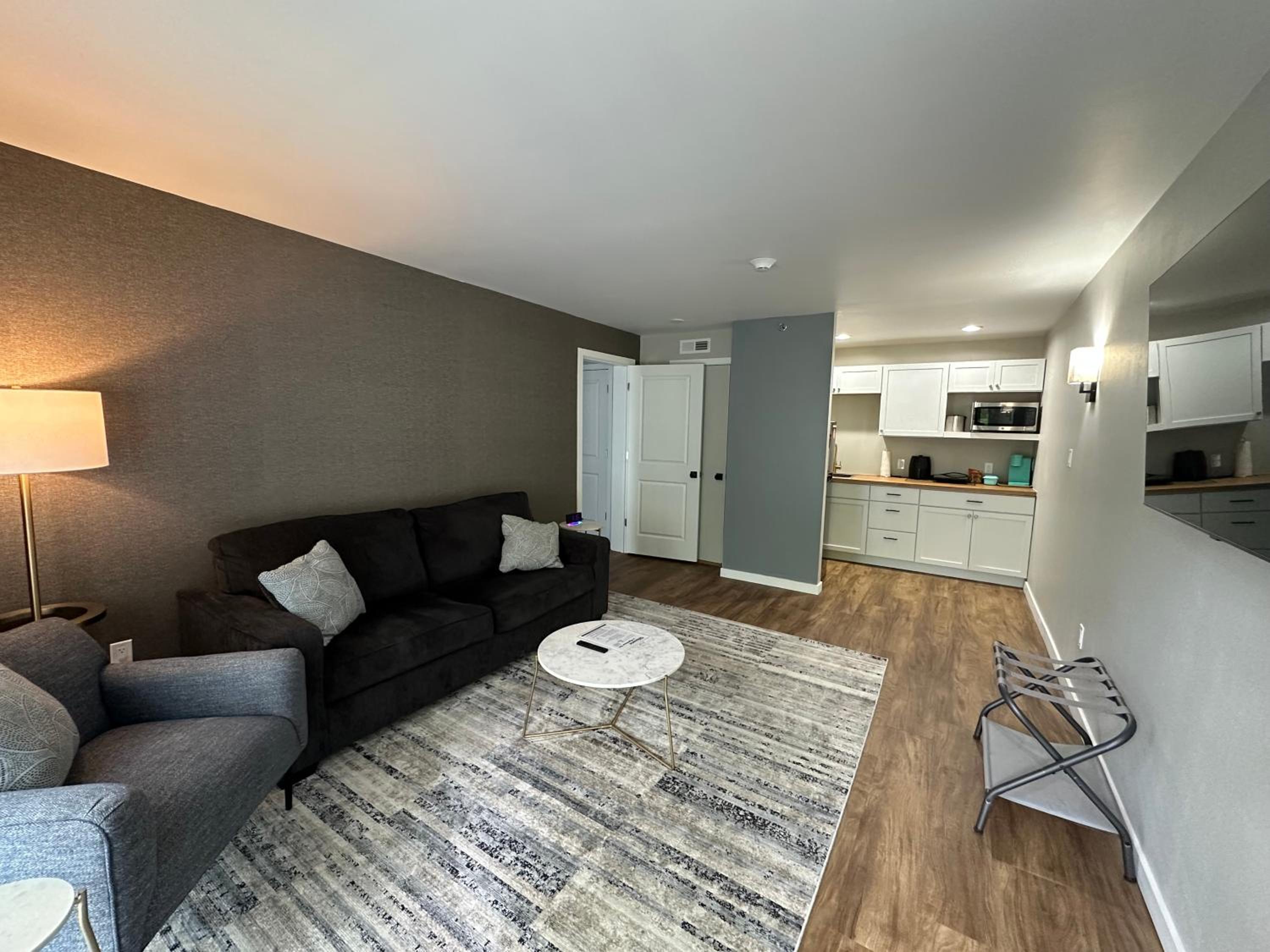 Standard Suite