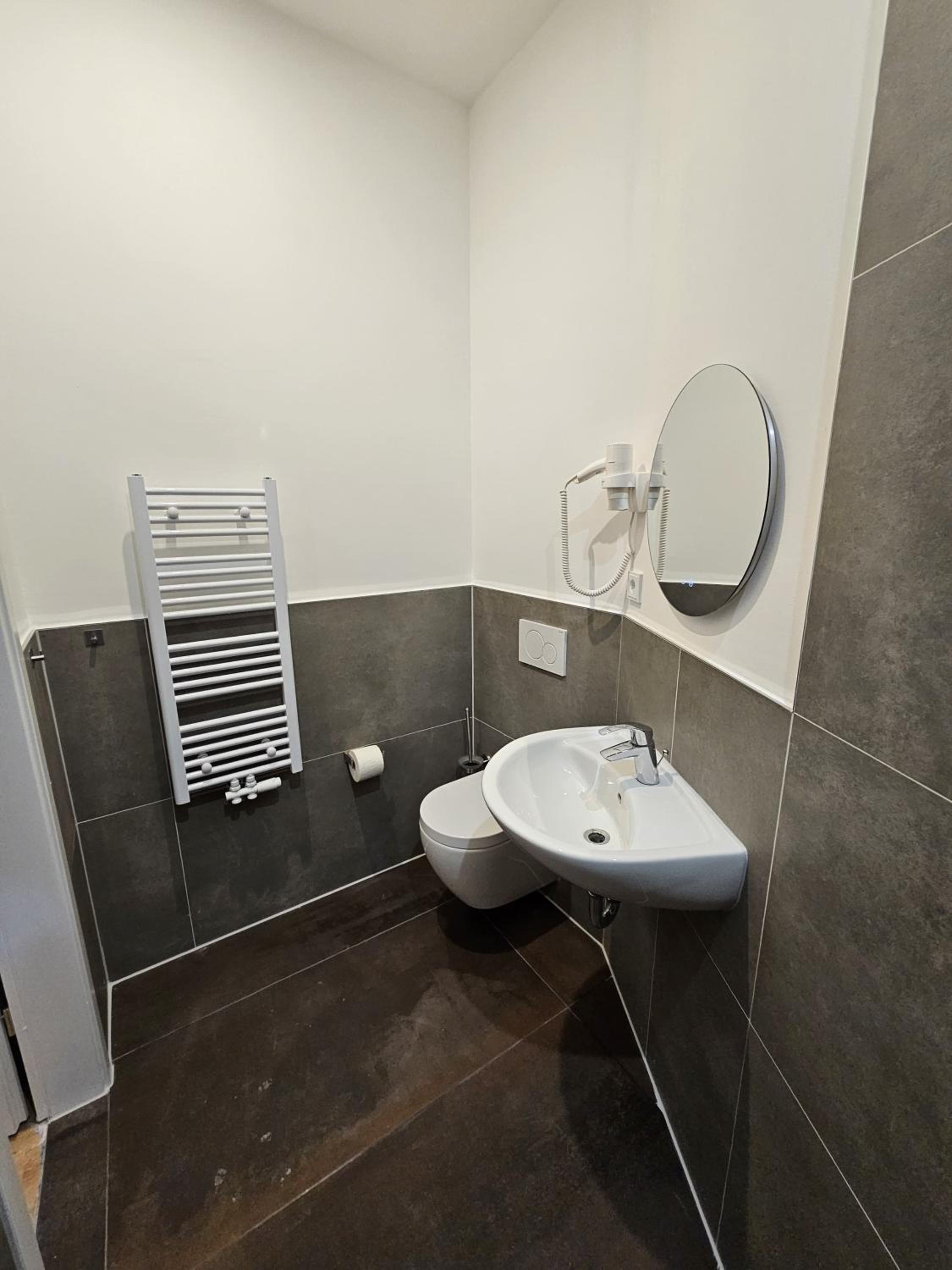 Double or Twin Room with Bathroom photo 3