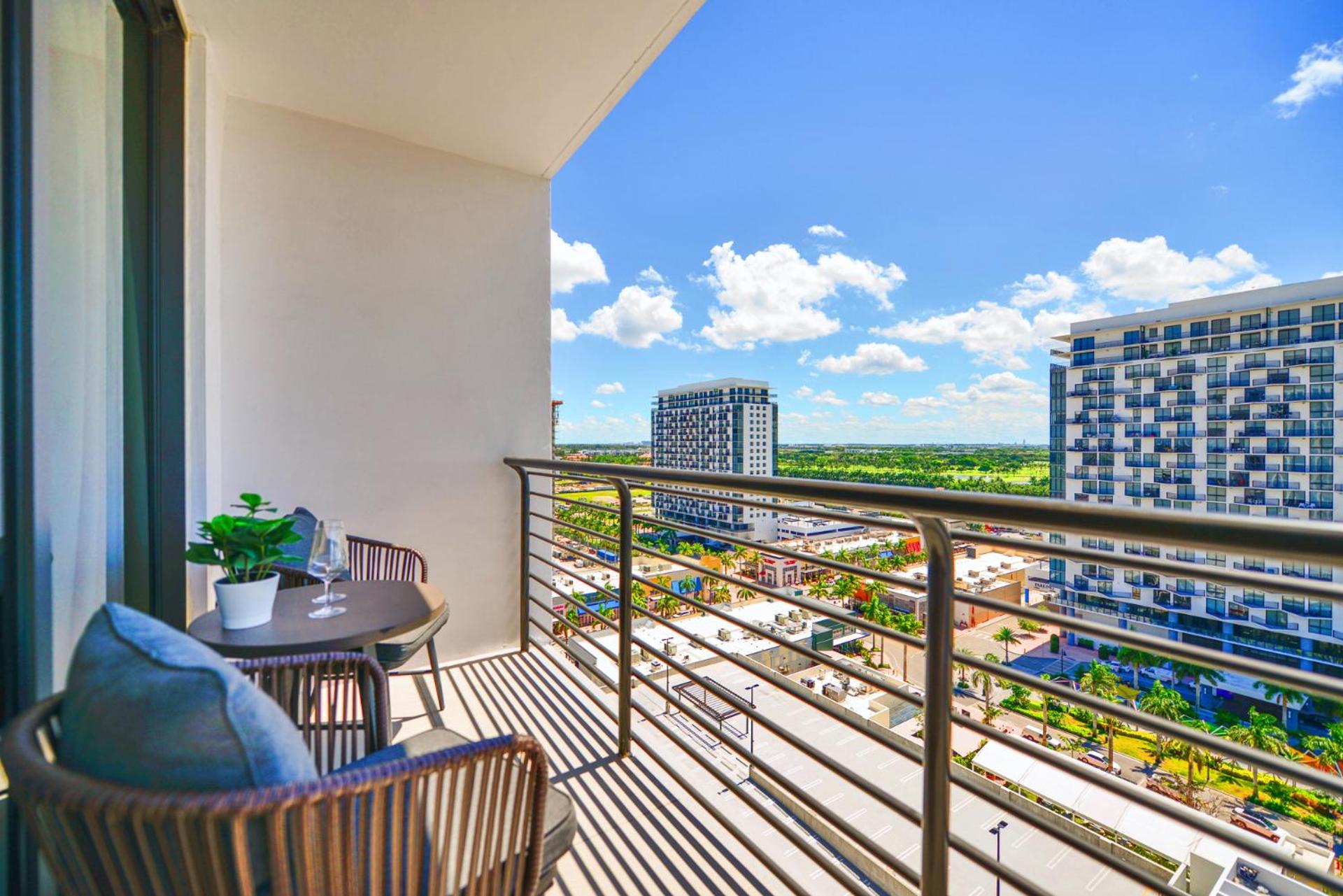 One-Bedroom Apartment with Balcony photo 1