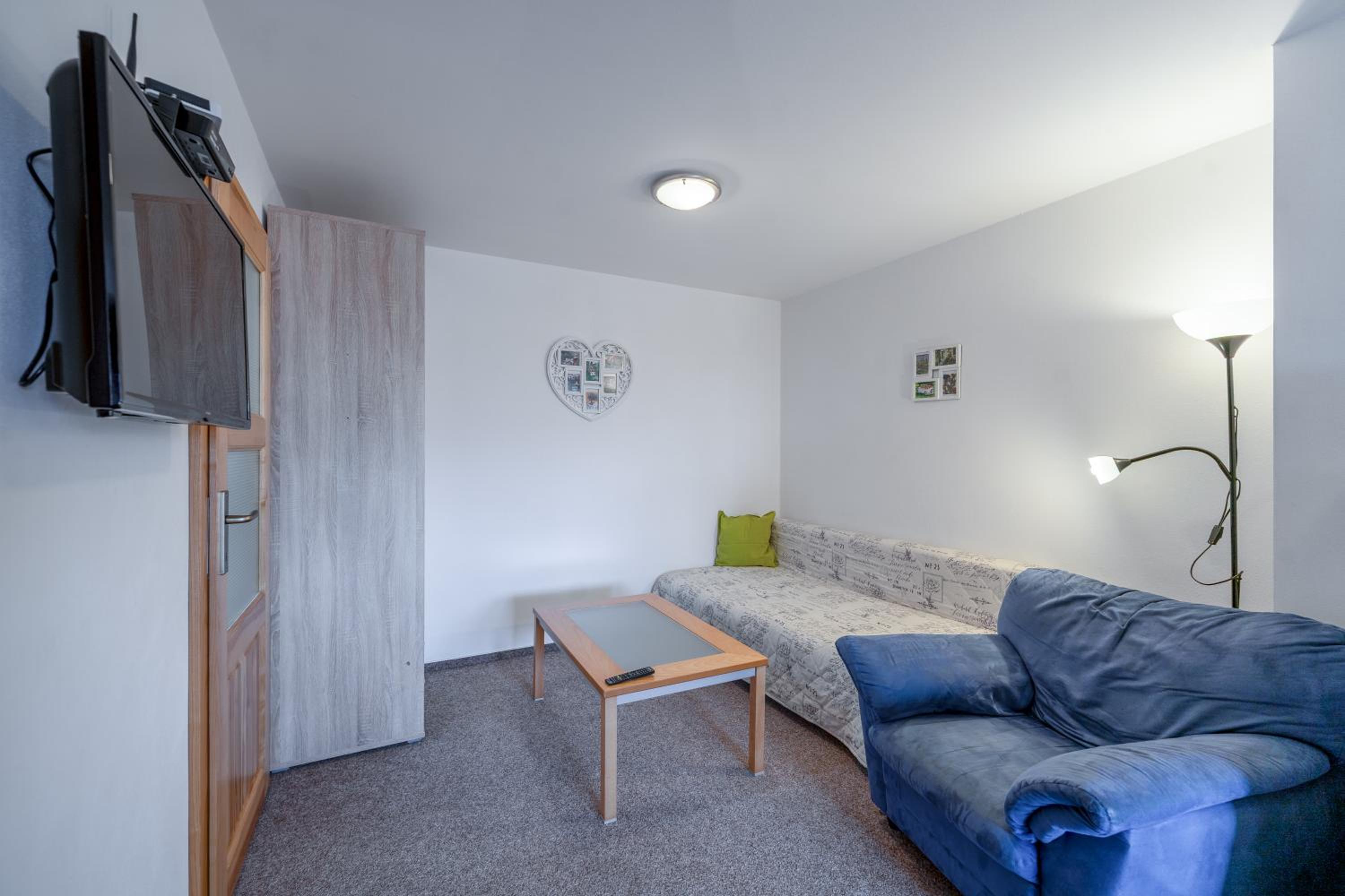 Two-Bedroom Apartment with Garden View photo 3