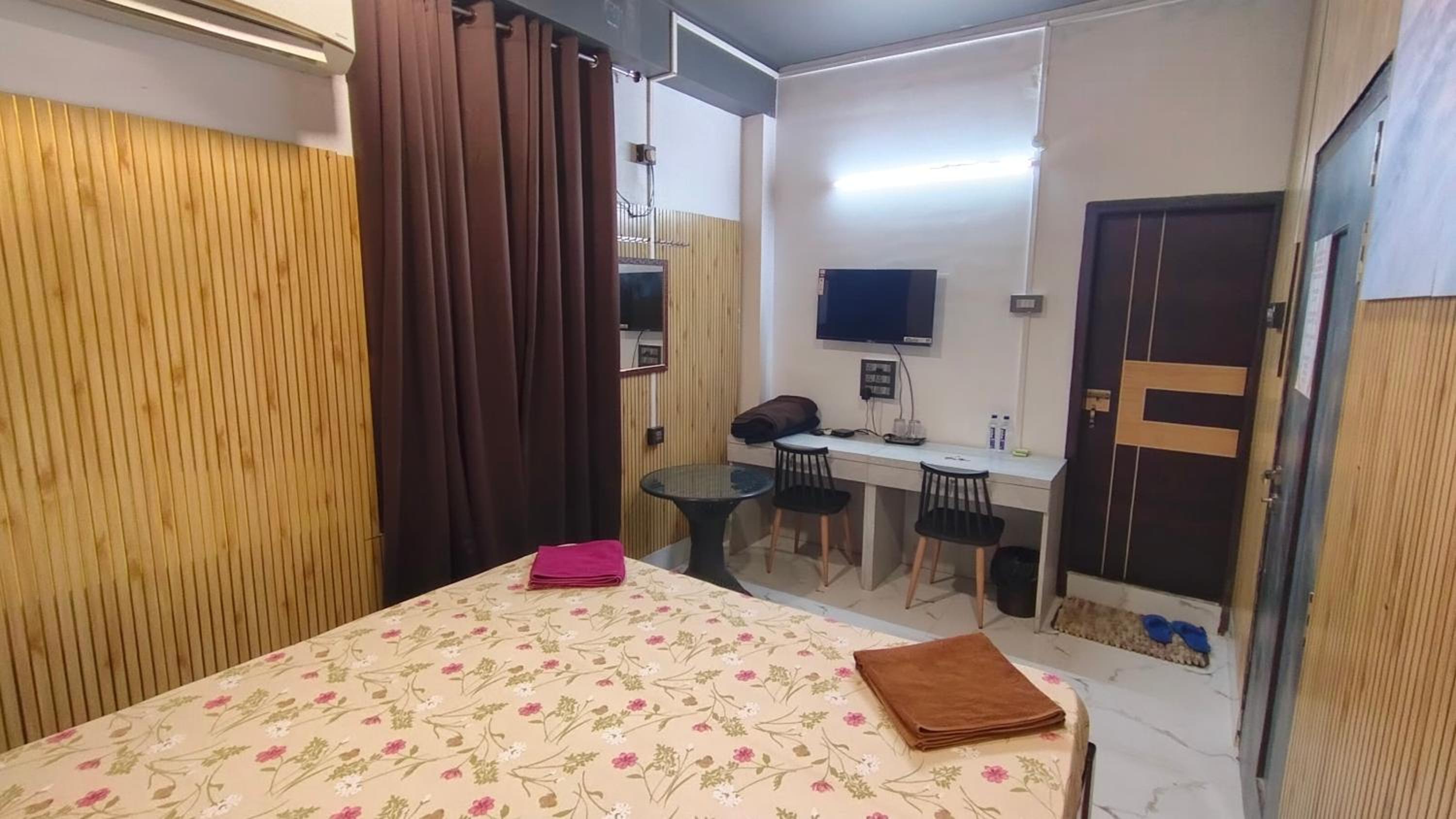 Budget Double Room photo 1