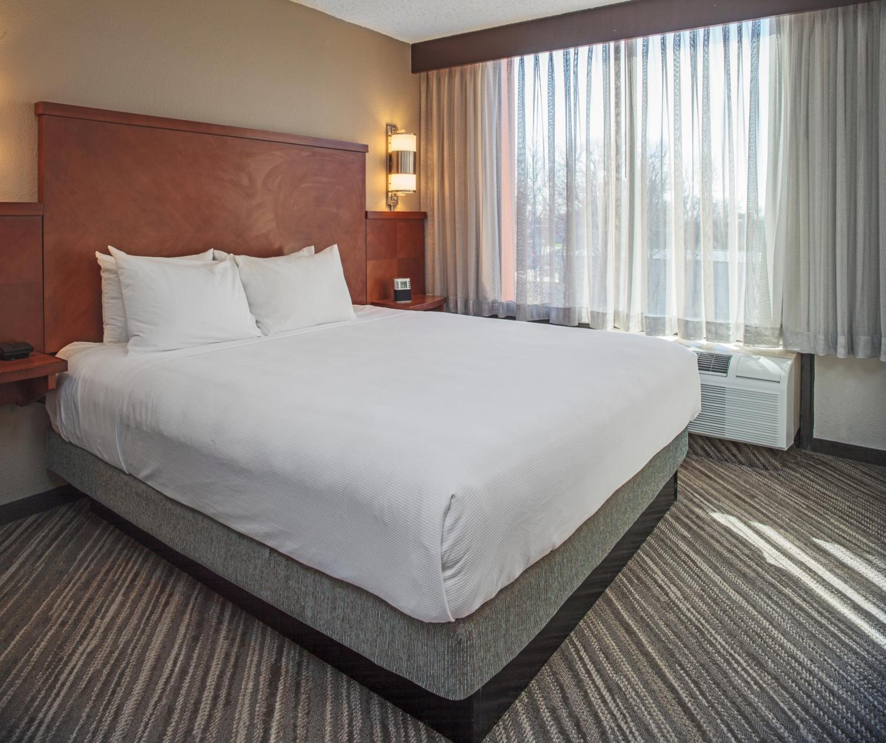 King Room with Sofa Bed - High Floor - Photo 6