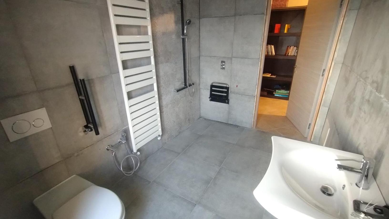 Apartment - Disability Access photo 2
