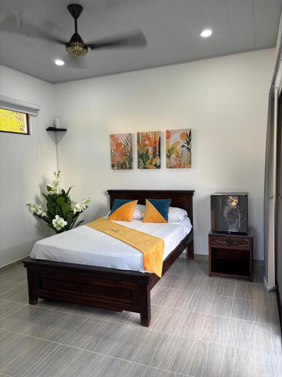 Deluxe Suite with Spa Bath