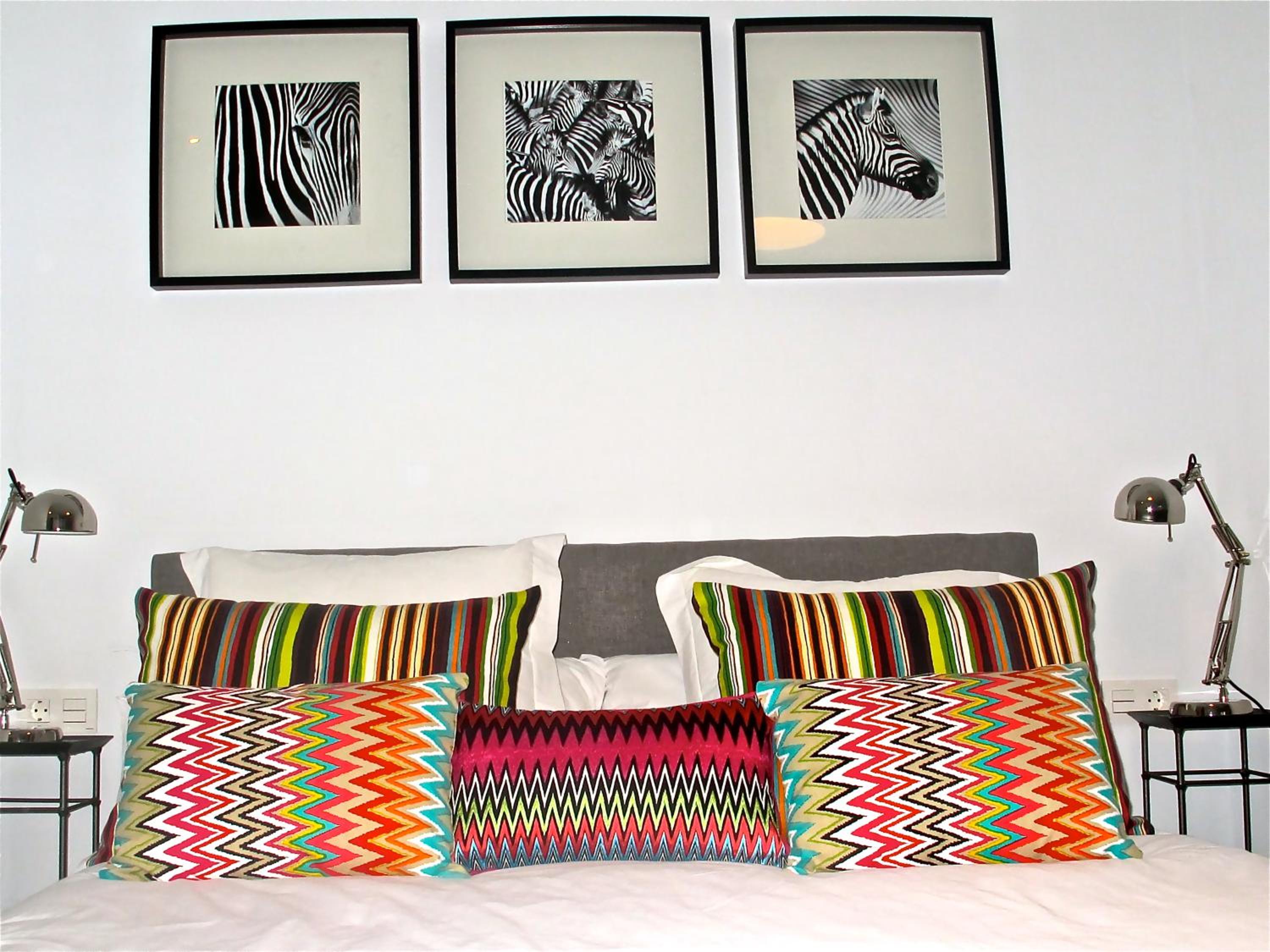 Deluxe Double Room with Extra Bed - Photo 1