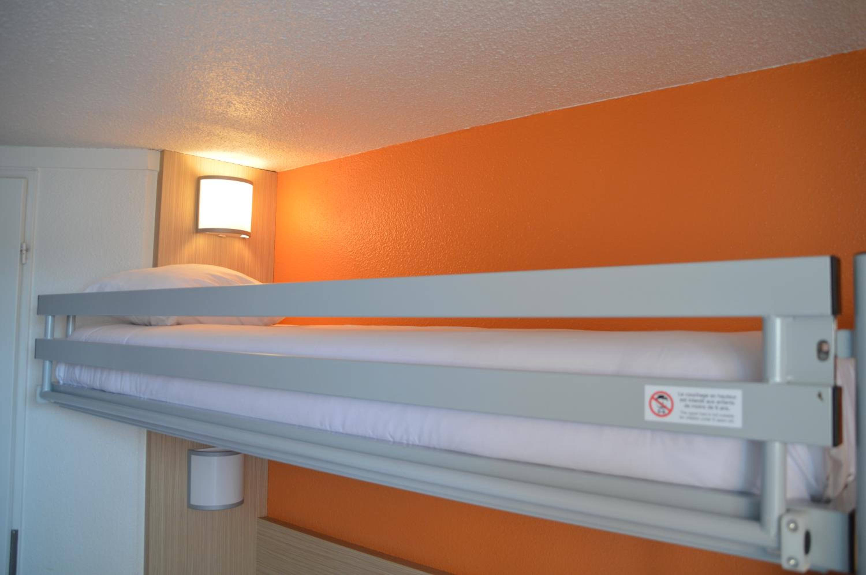 Triple Room (1 Double Bed + 1 Single Bed)