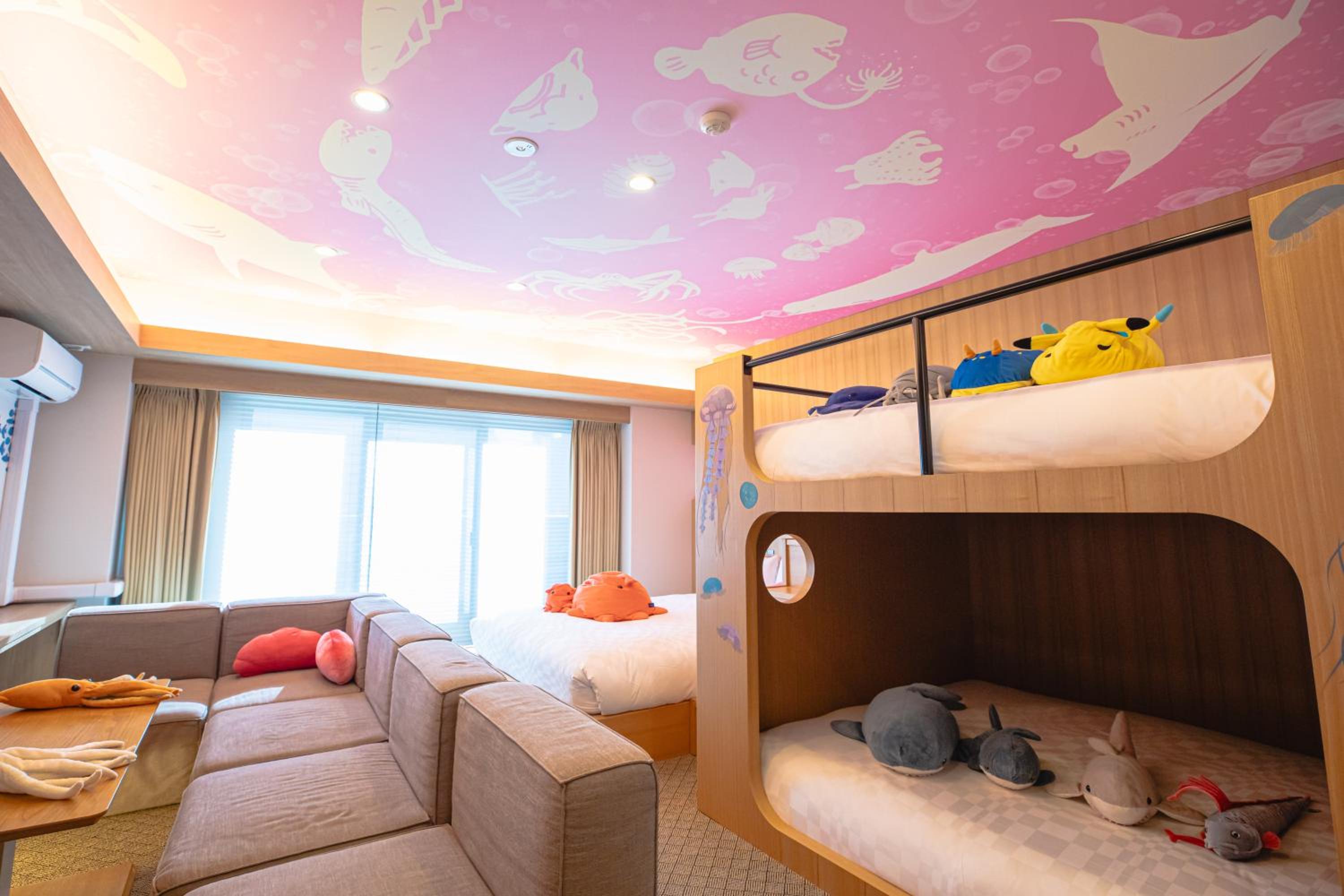 Superior Room (6adults) - Aquarium theme