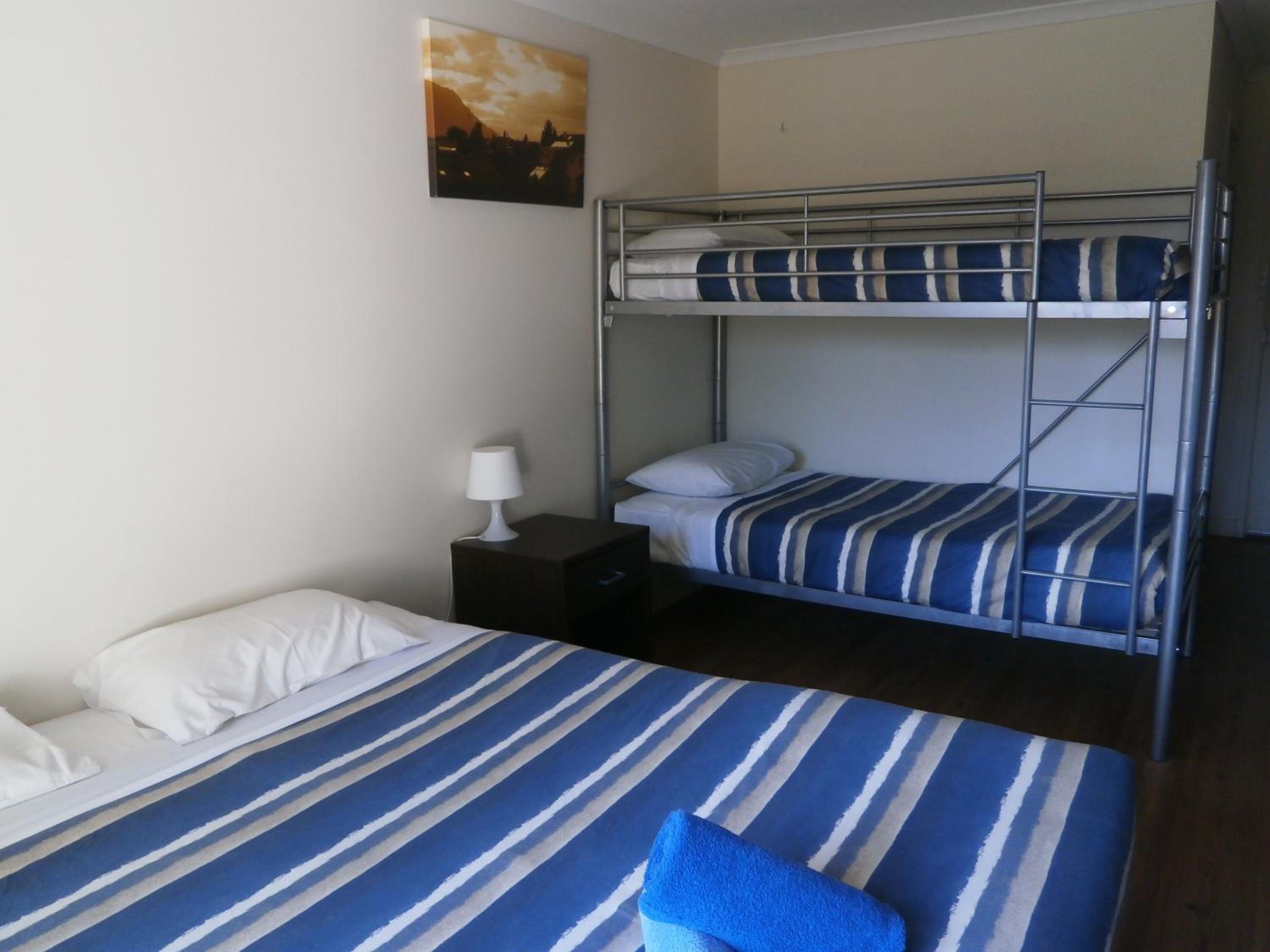 Standard King Room photo 2