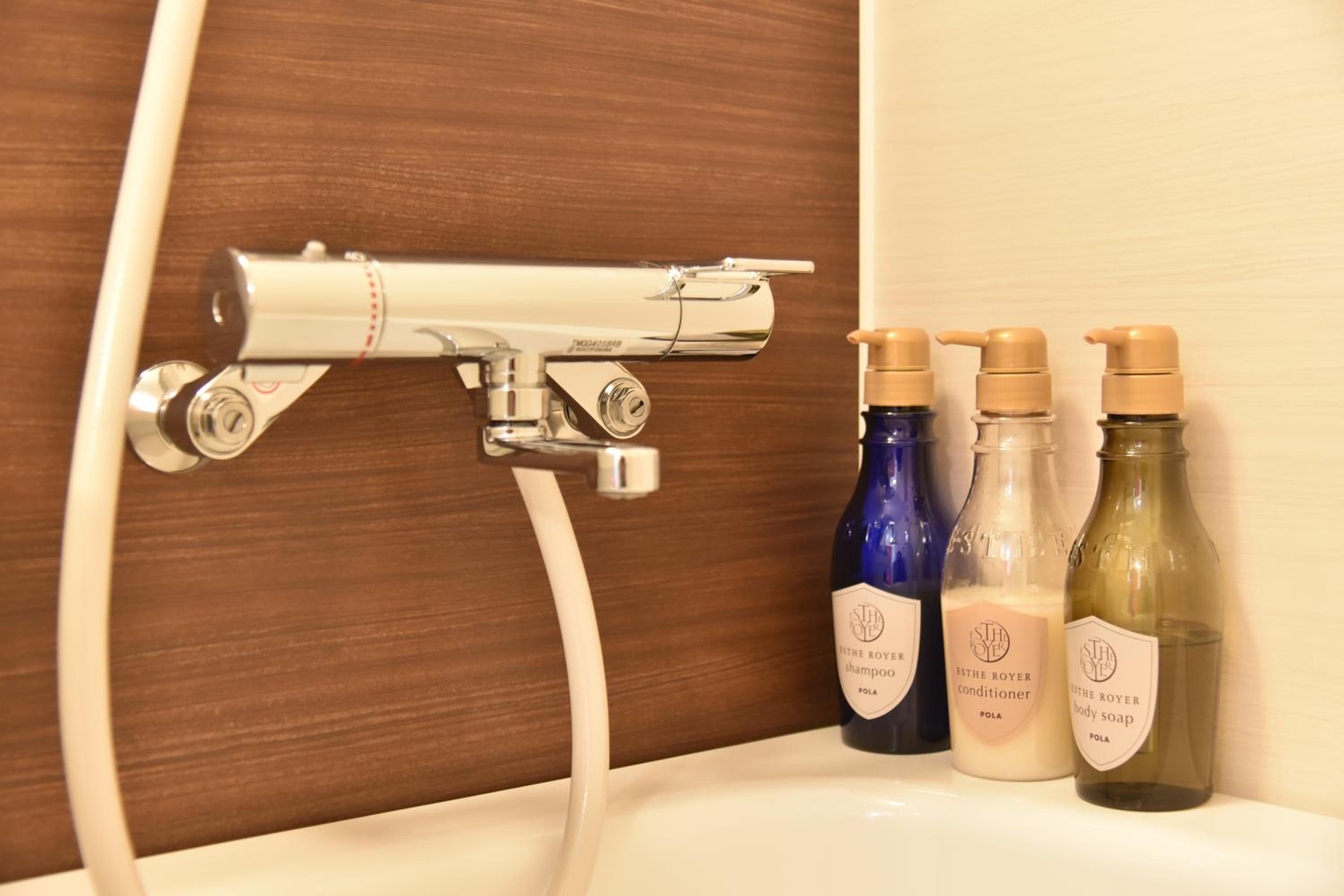 Twin Room - Non-Smoking - Photo 3