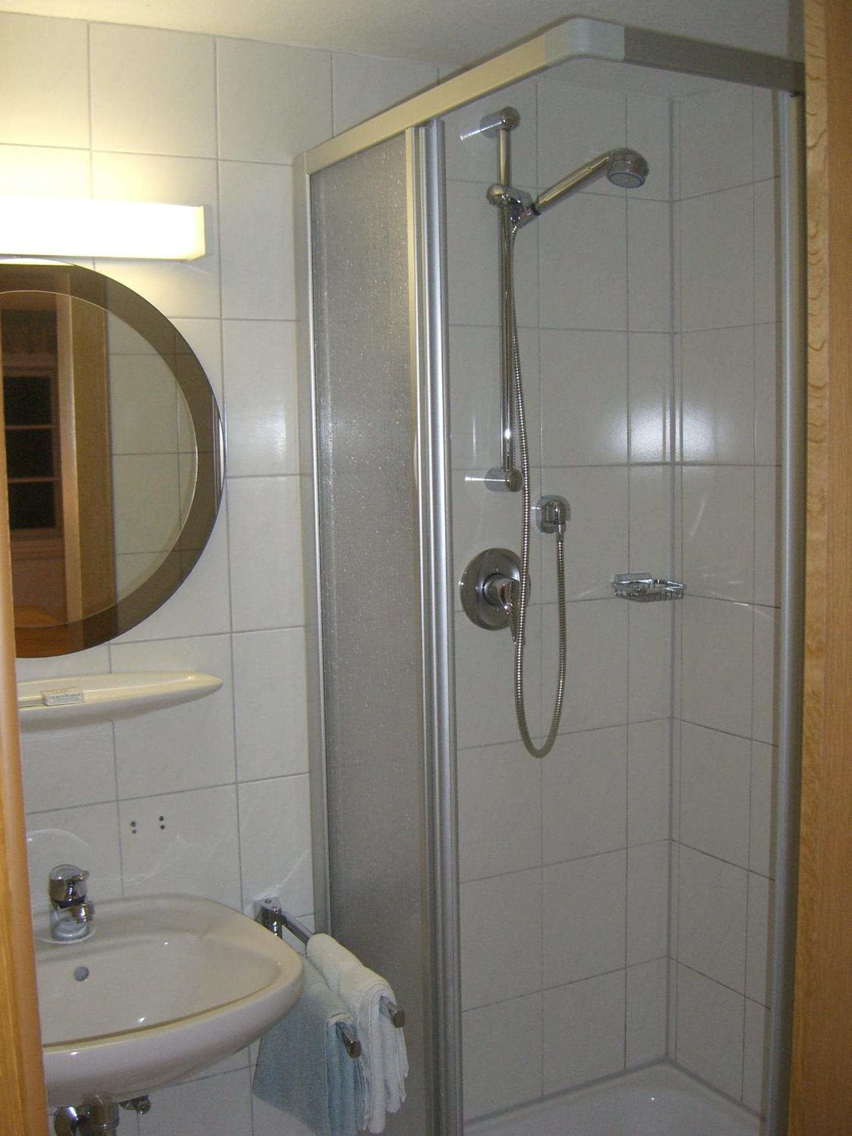 Economy Double Room photo 3